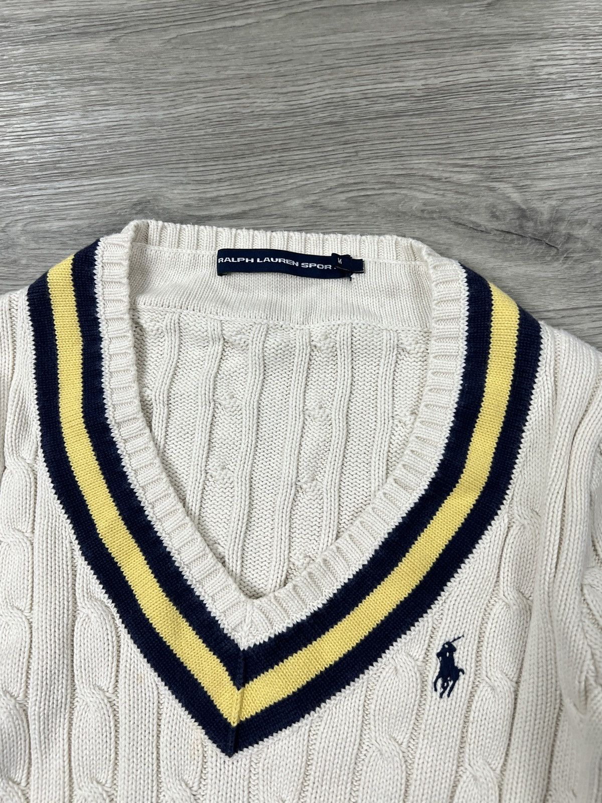 Polo Ralph Lauren Vintage Polo Ralph Lauren Heavyweight Knitted V-Neck Women’s Size M / US 6-8 / IT 42-44 - 3 Thumbnail