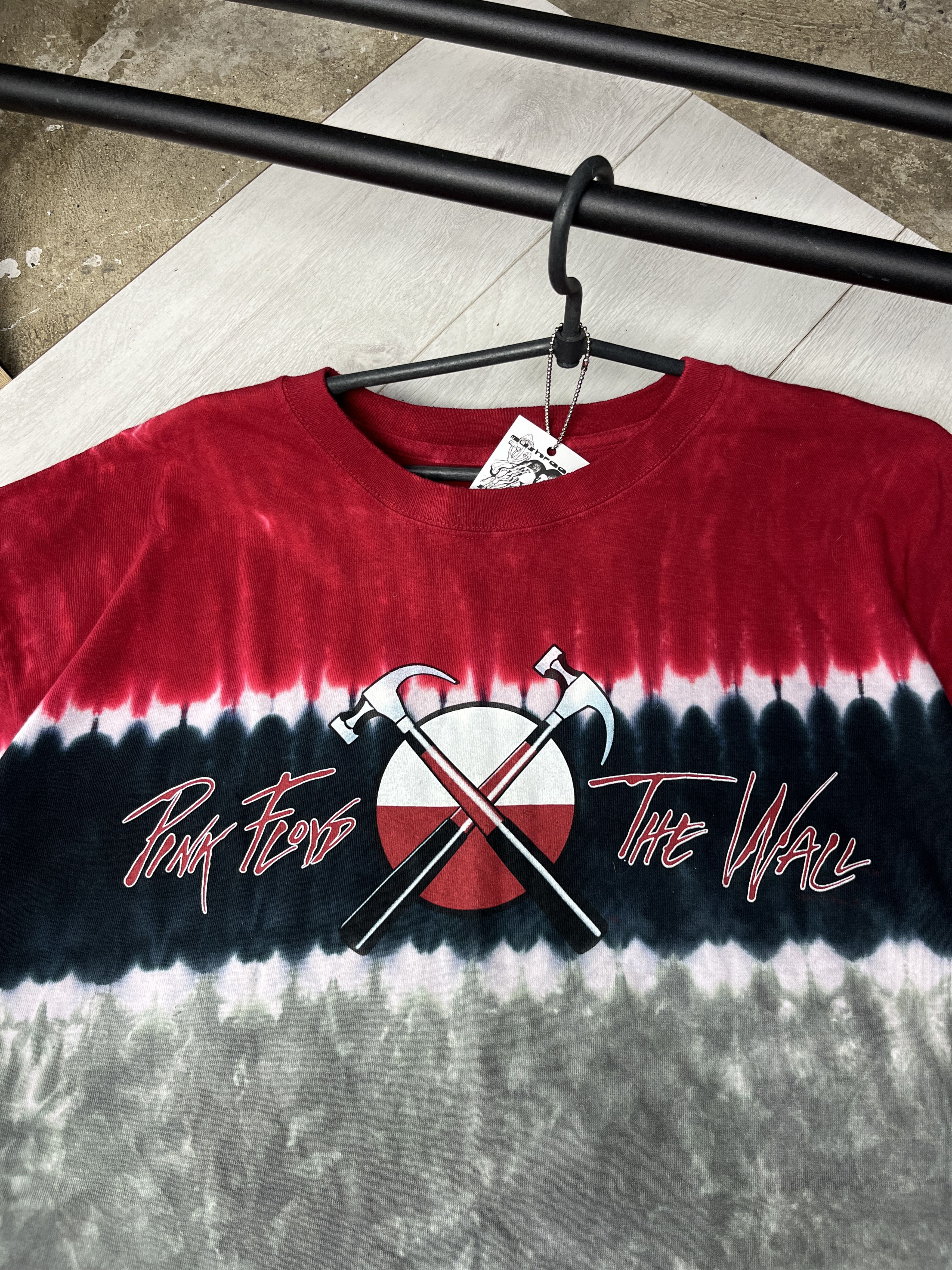 Vintage 2000s PINK FLOYD "THE WALL" TIE DYE TEE - № 918 Size US XL / EU 56 / 4 - 5 Thumbnail