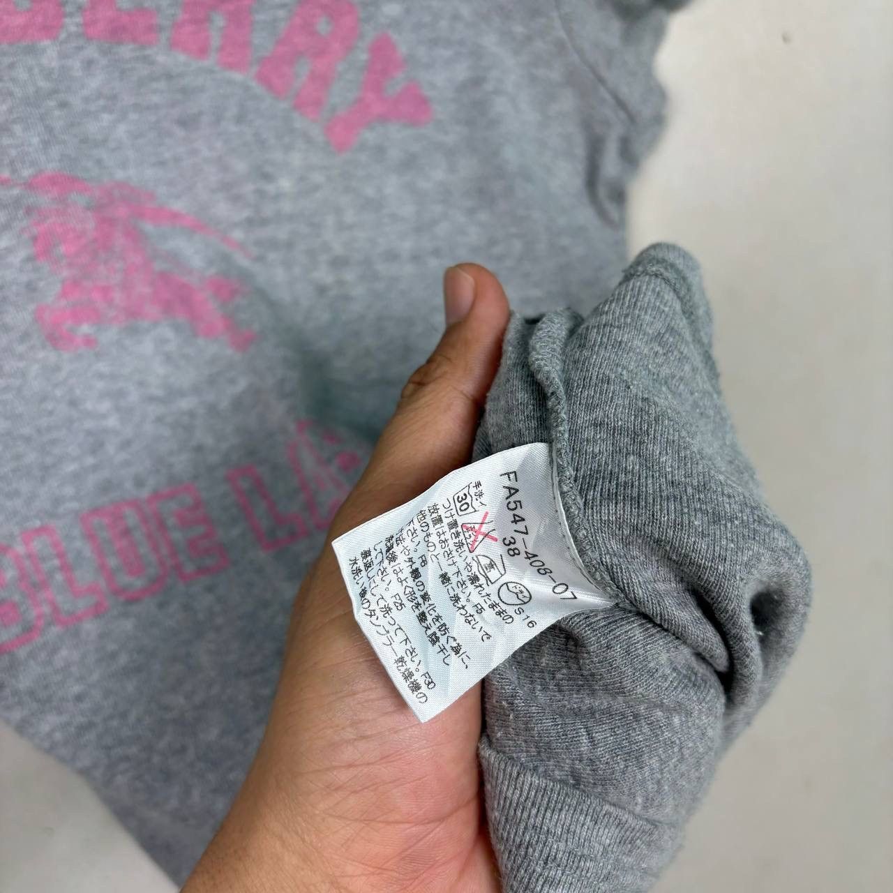 Burberry Burberry Blue Label Pink Glitter Logo Baby Tee Size 38 Size XS / US 0-2 / IT 36-38 - 5 Thumbnail