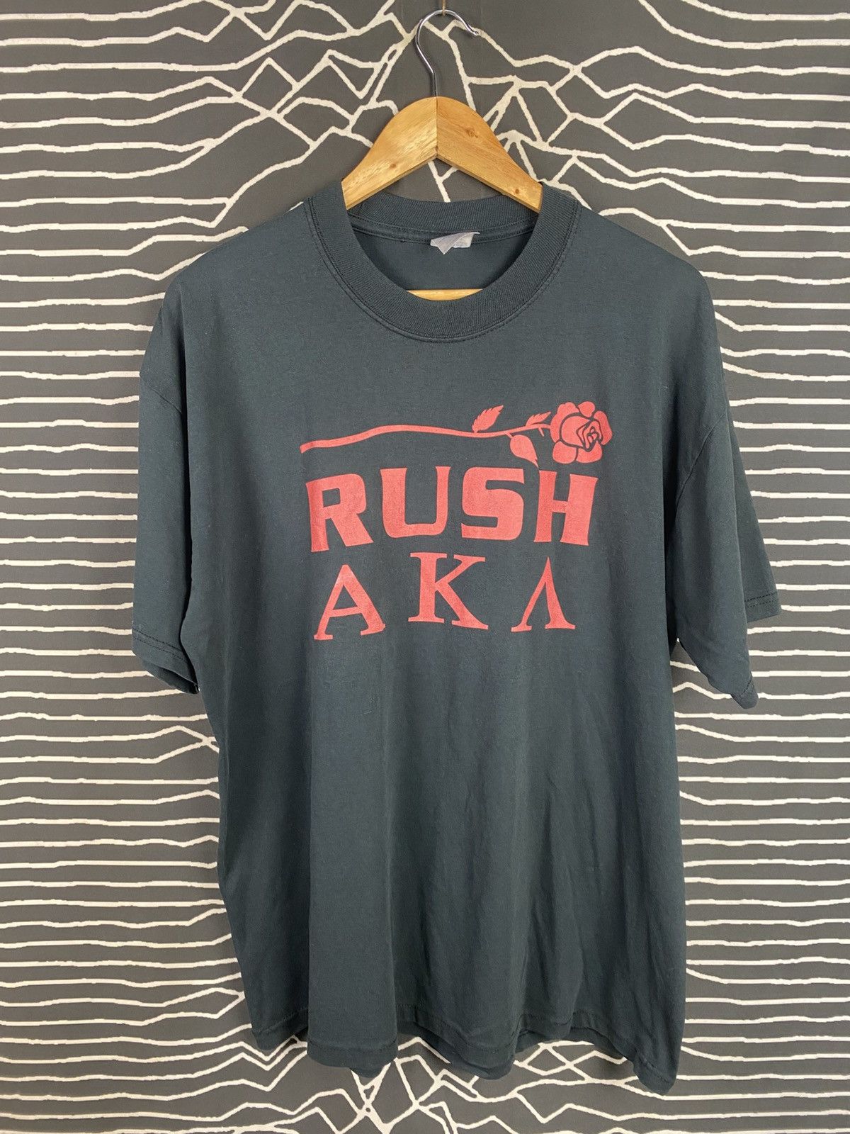 Vintage Vintage Jerzees Tee Size US XL / EU 56 / 4 - 1 Thumbnail