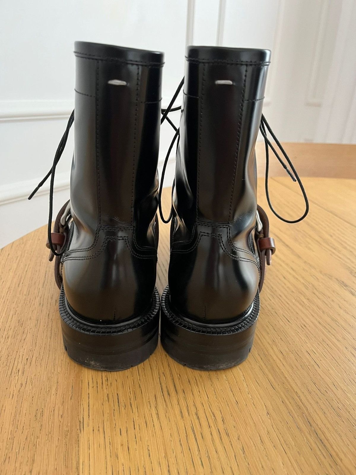 Maison Margiela Maison Marhiela Split Toe Tabi Boots with Buckle Size US 10 / IT 40 - 8 Thumbnail