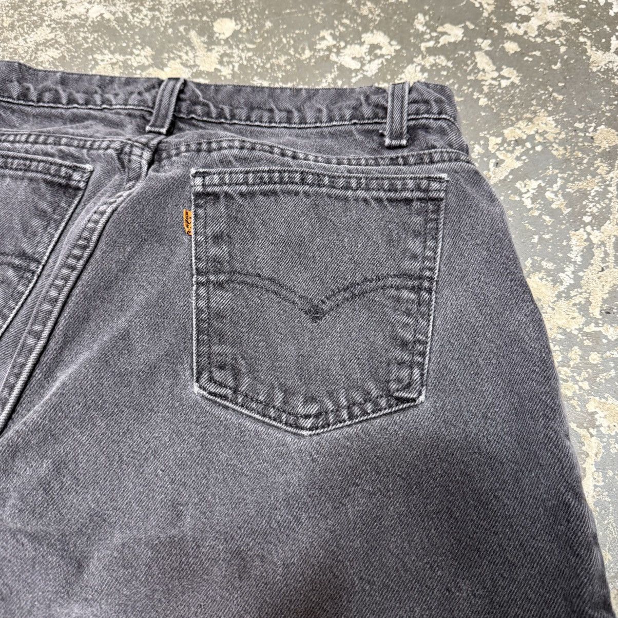 Levi's Vintage Levi’s 560 Baggy Fit Black Orange Tab Denim Jeans Size US 30 / EU 46 - 11 Thumbnail