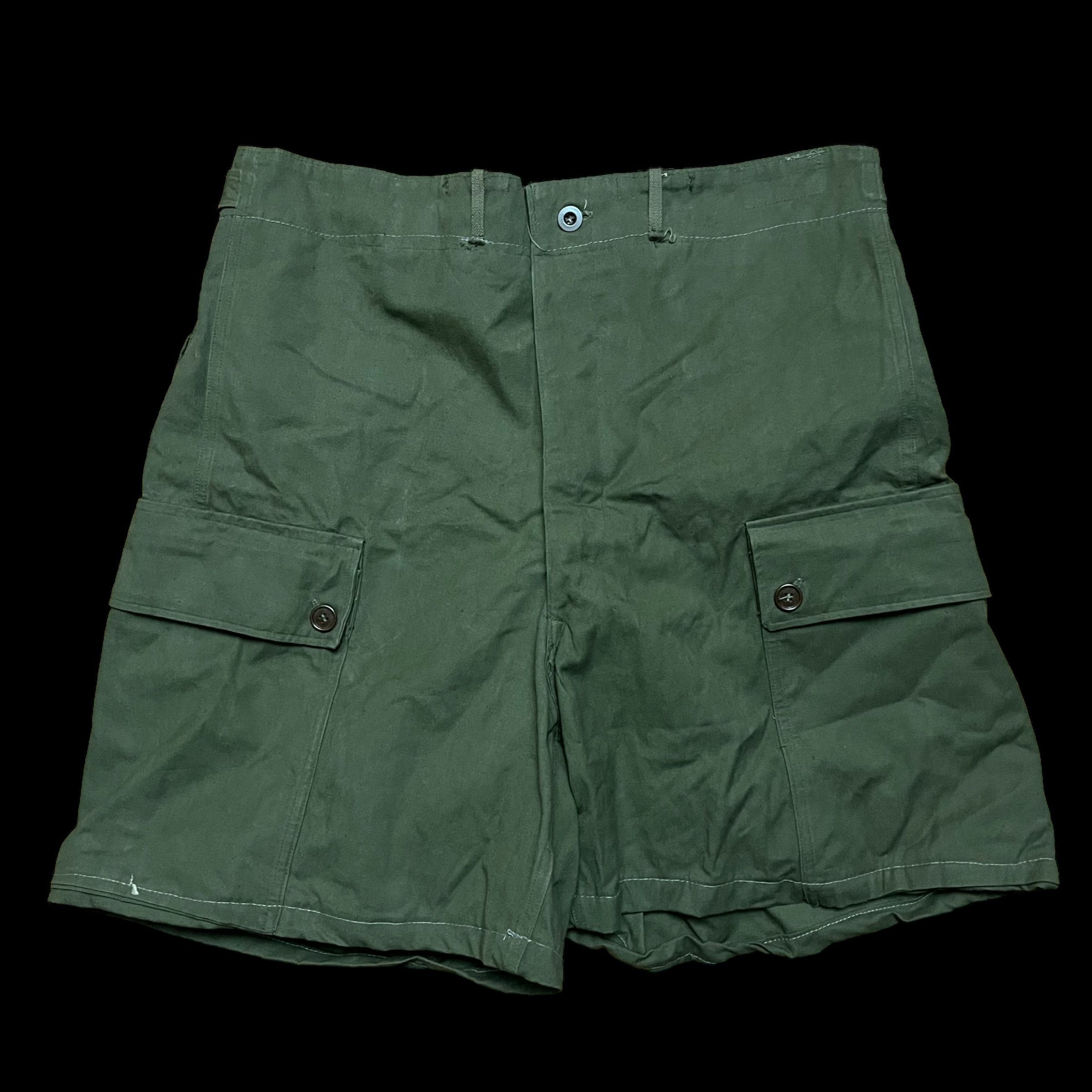 image of Seynaeve Mvo Military Belgian Army Twill Cargo Short in Green, Men's (Size 38)