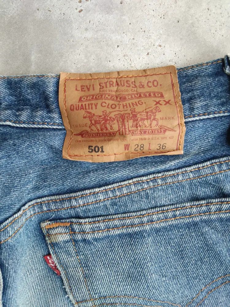 Levi's 90s Vintage Levi's 501 Made In USA Distressed Jeans 28x33 Size US 28 / EU 44 - 3 Thumbnail