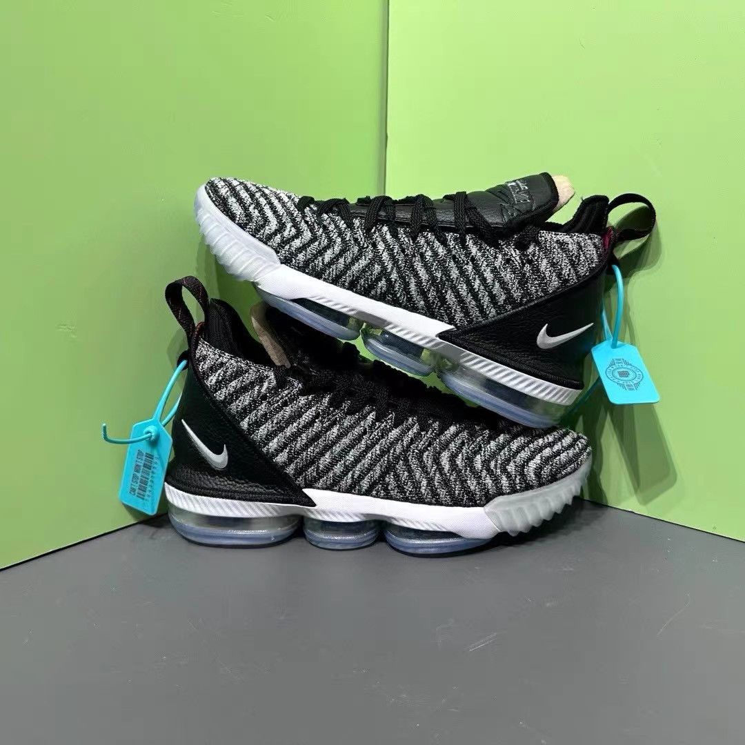 Nike Nike LeBron 16 Oreo Black White K15 Size US 9.5 / EU 42-43 - 4 Thumbnail