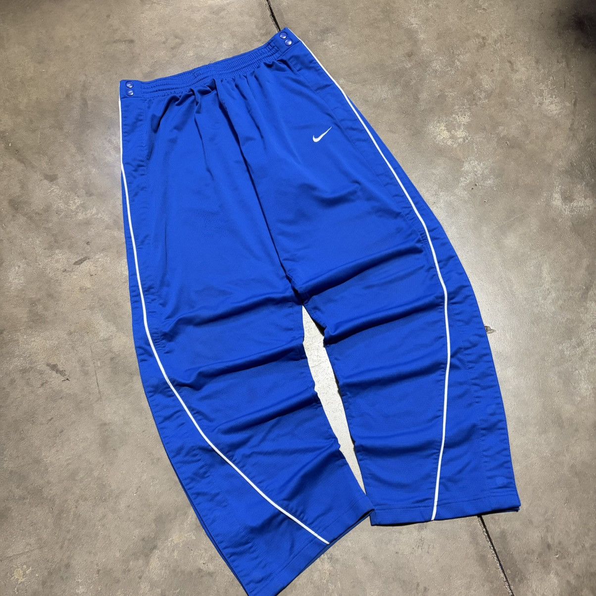 Nike Vintage Nike Tear Away Track Pants Side Button Snap Baggy Size US 29 - 2 Thumbnail