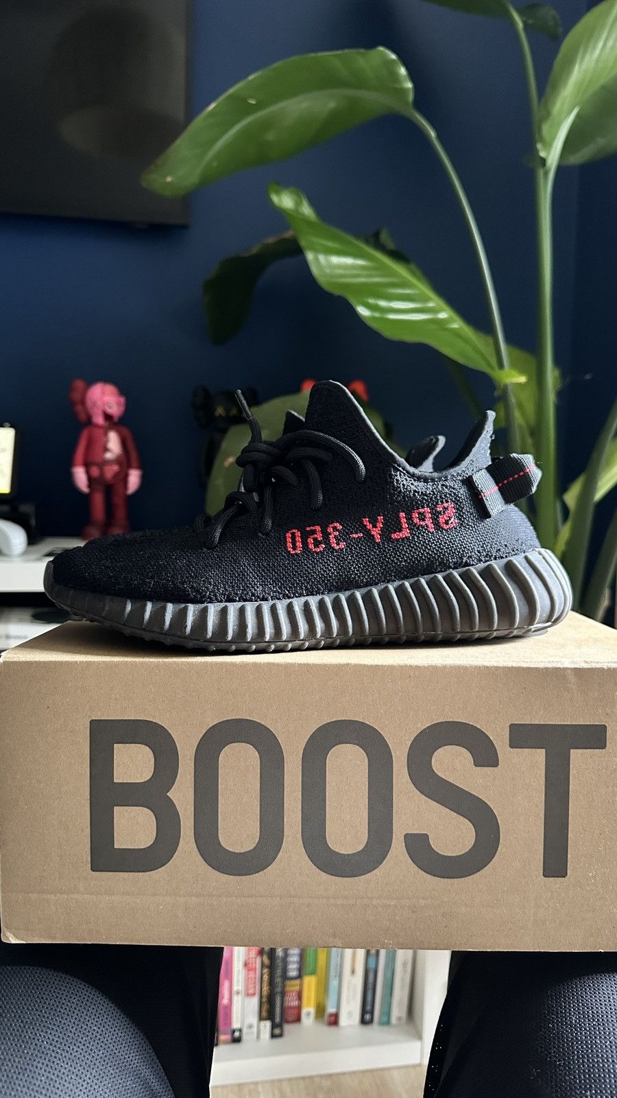 Yeezy 350 V2 “ Bred ”