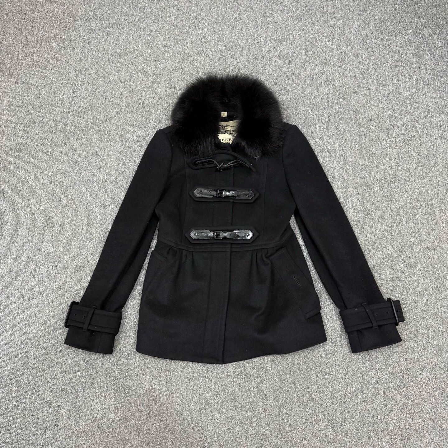 Burberry Burberry Black Wool Coat w/ Fur Collar UK6 99% New Size XS / US 0-2 / IT 36-38 - 1 Thumbnail