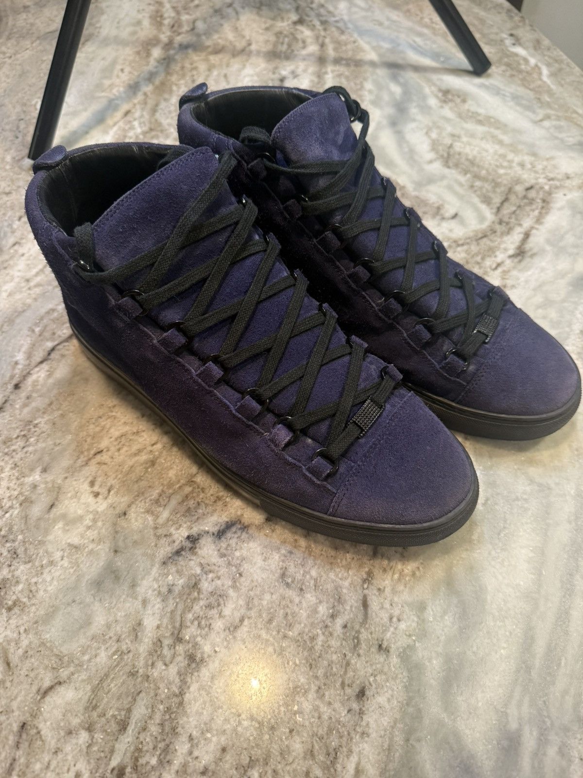Blue suede balenciaga arenas