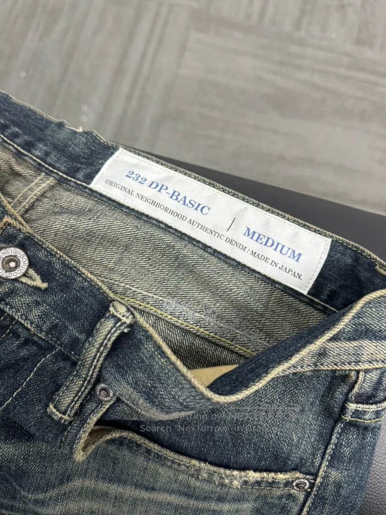 Neighborhood Neighborhood size M Jeans Size US 27 - 4 Thumbnail