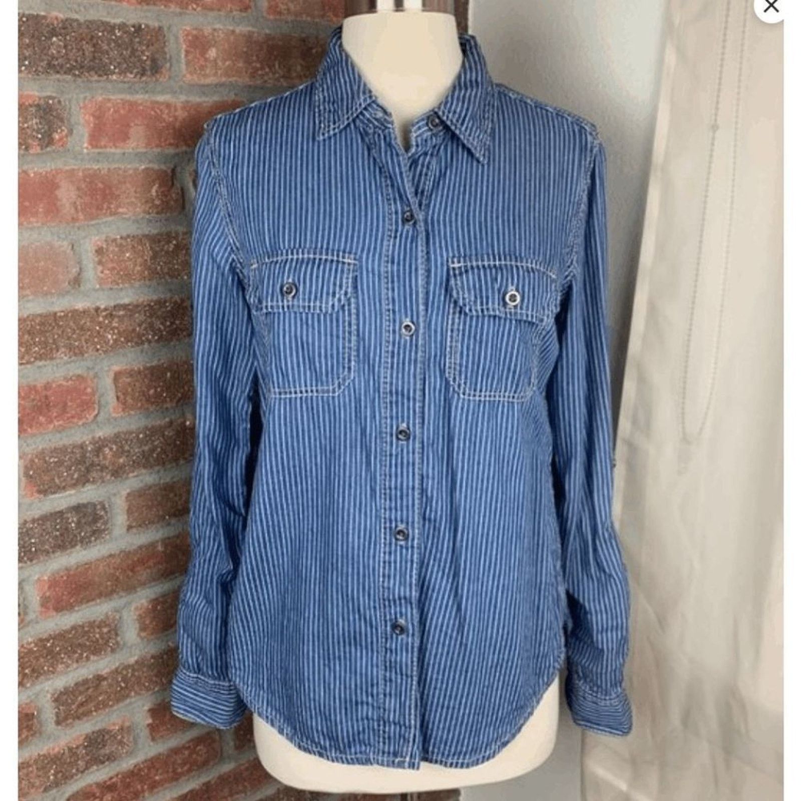 7 For All Mankind 7 for All Mankind BUTTON DENIM SHIRT STRIPE, Sz Medium Size M / US 6-8 / IT 42-44 - 1 Thumbnail