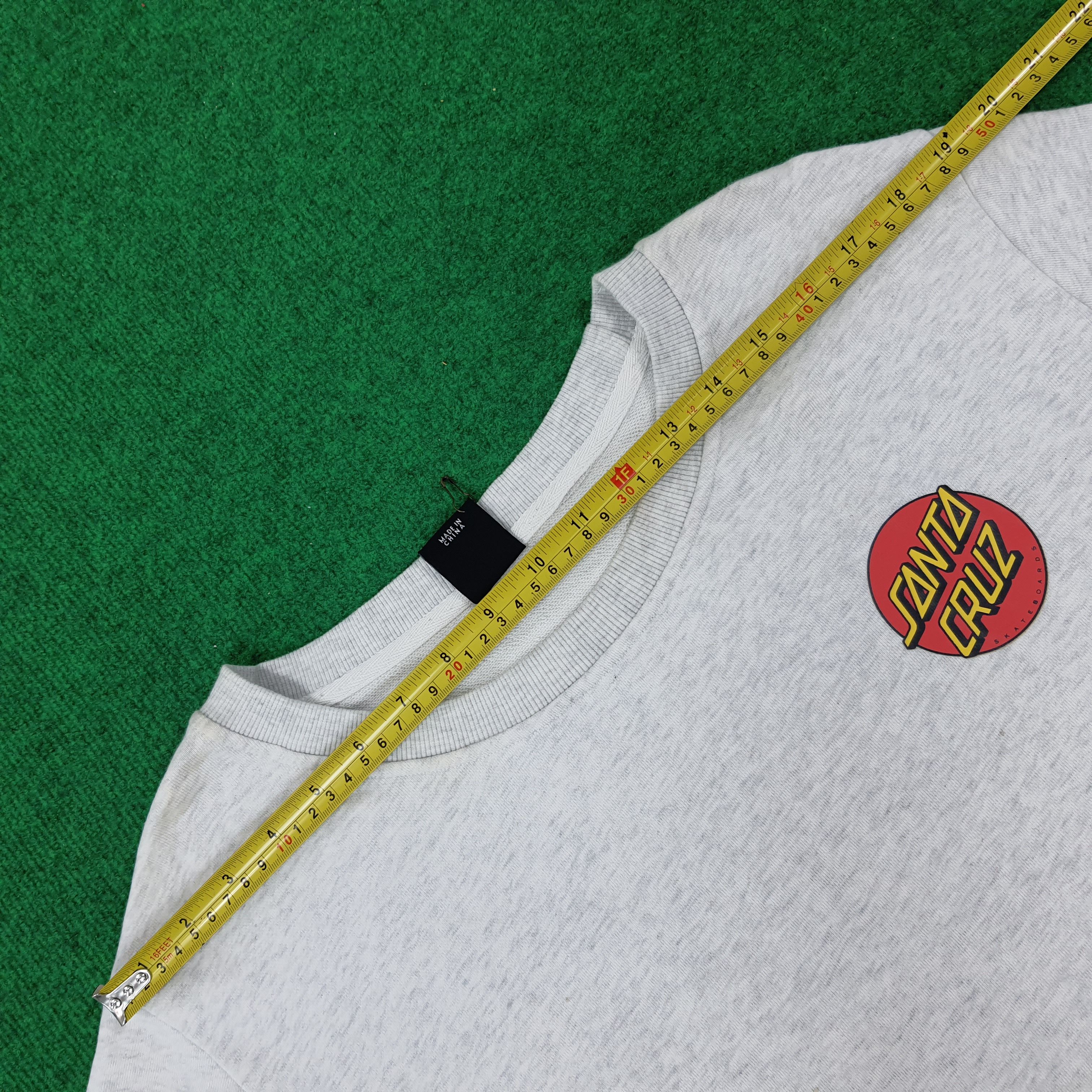 Santa Cruz Skateboards × Vintage Vintage Santa Cruz Skateboards Sweatshirts C221N15 Size US XL / EU 56 / 4 - 10 Thumbnail