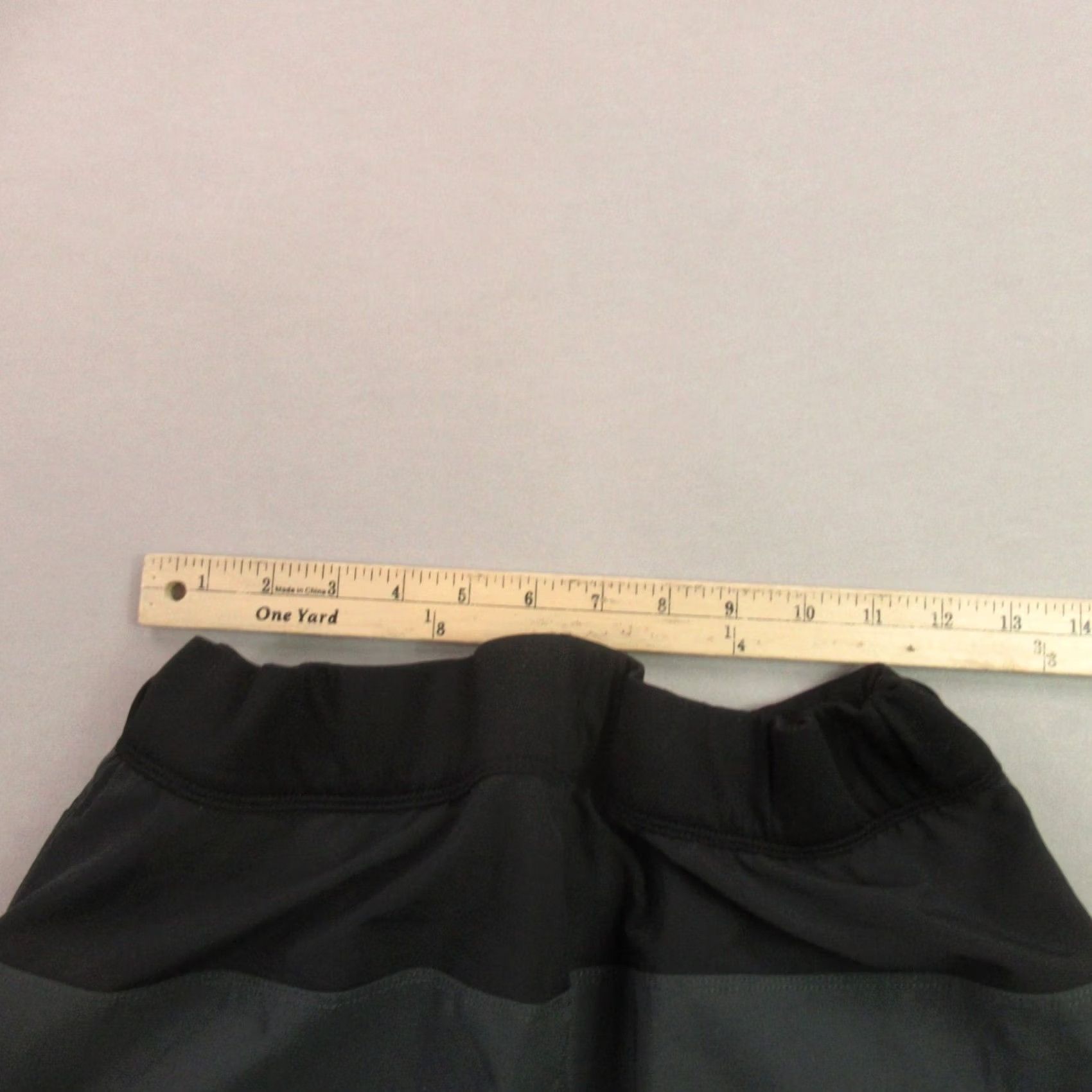 The North Face The North Face Shorts Mens Medium Outdoor Workout Lightweight Activewear Black Size US 26 / EU 42 - 7 Thumbnail
