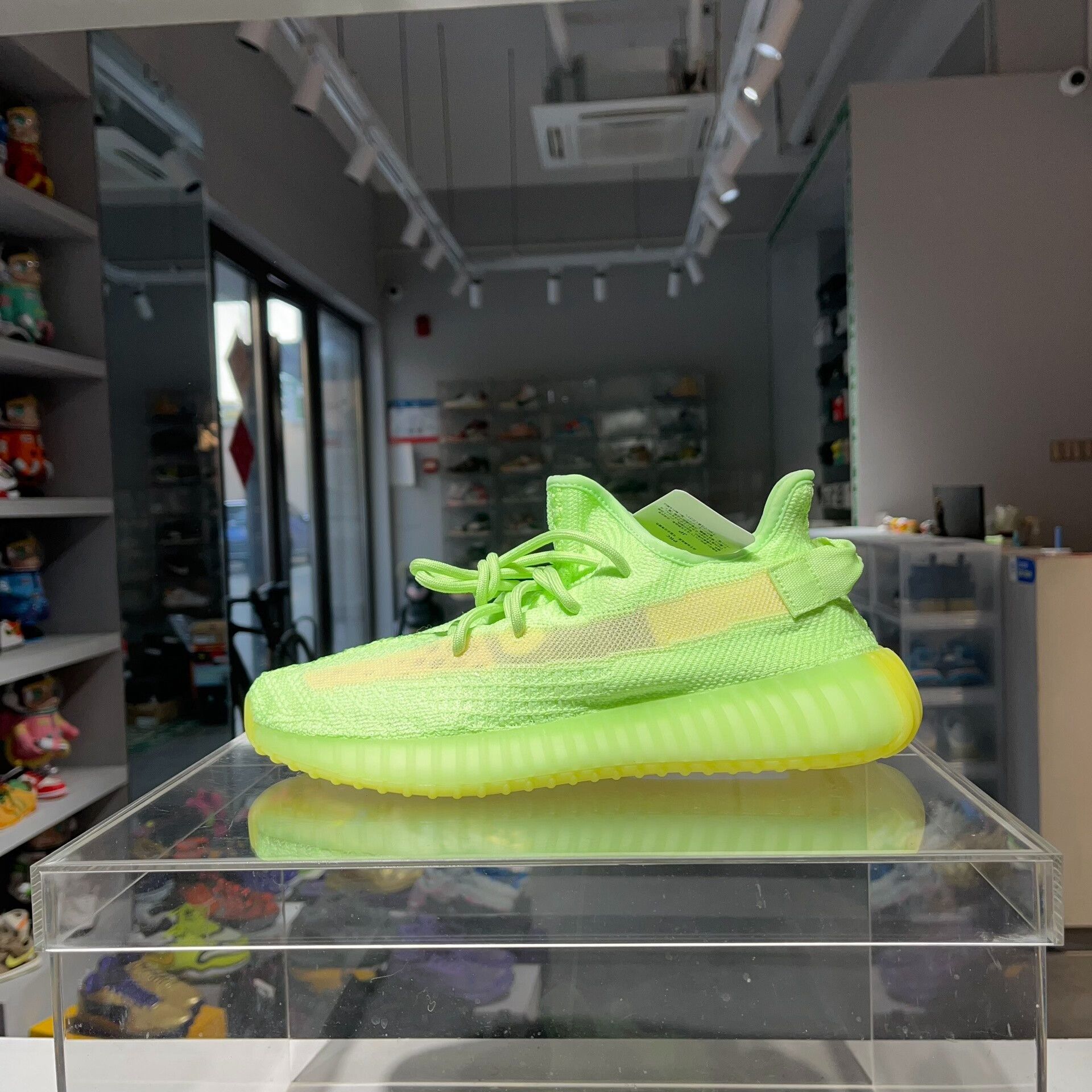 Yeezy Yeezy Glow Green Lowtop Sneakers 42 Men Size US 9 / EU 42 - 1 Thumbnail