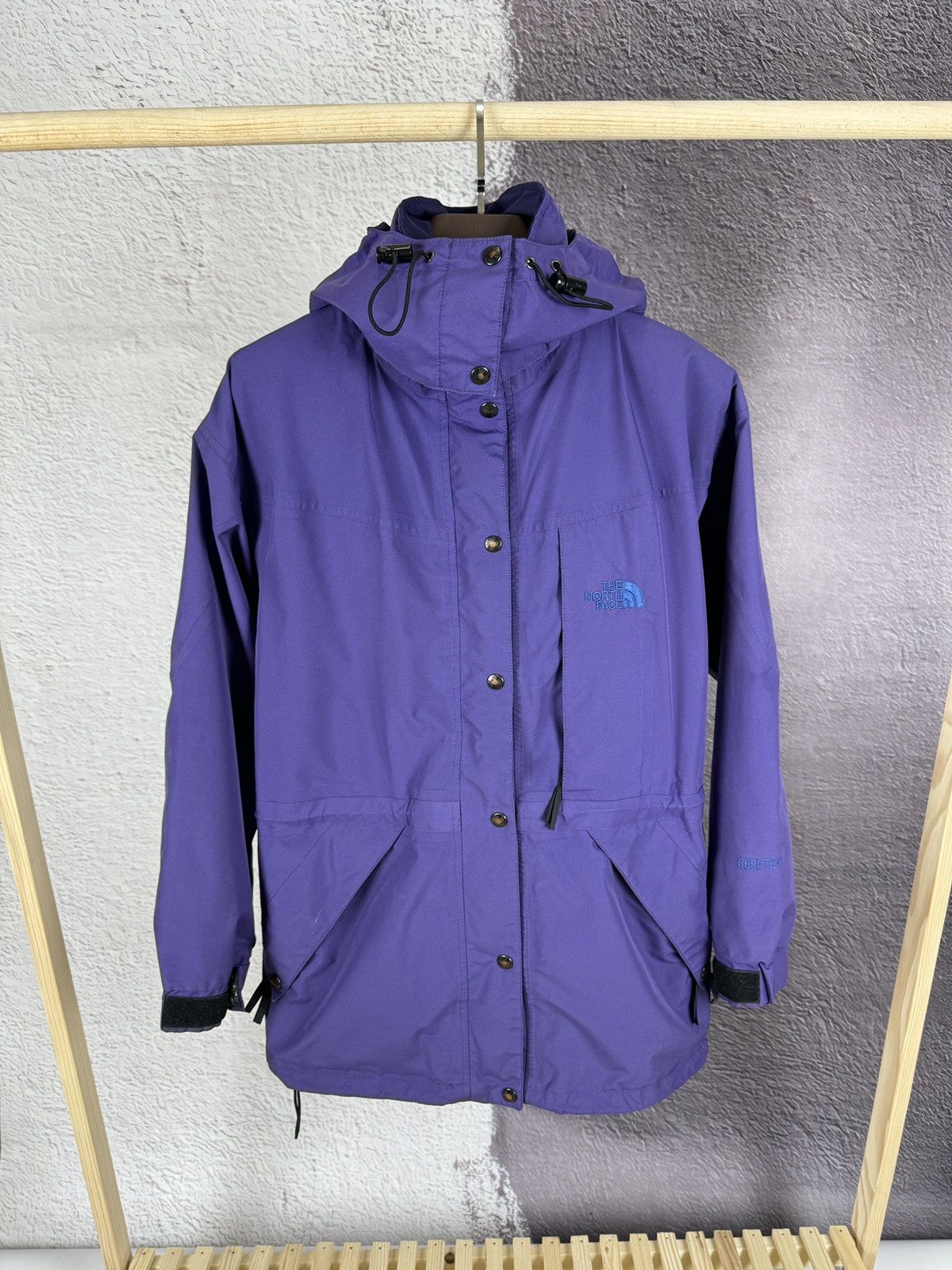 The North Face The north face gore-tex vintage purple long jacket women’s Size M / US 6-8 / IT 42-44 - 1 Thumbnail