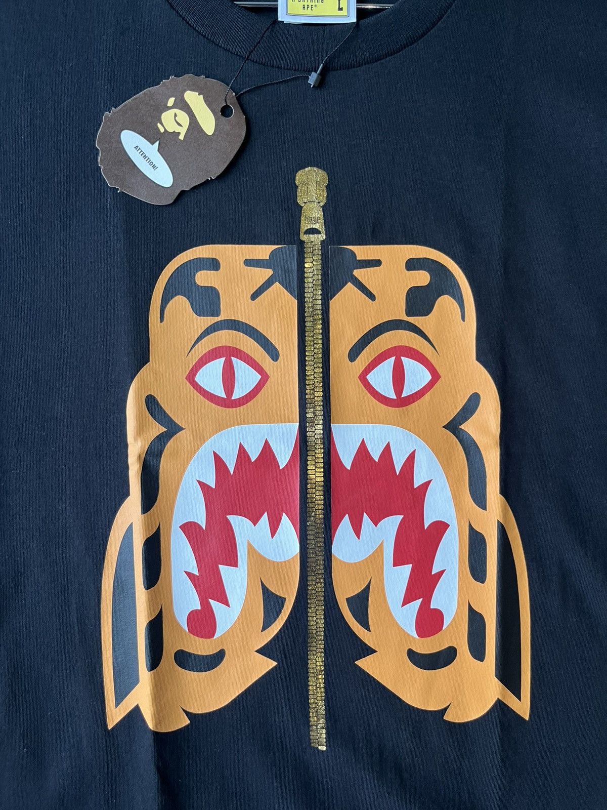 Bape BRAND NEW BAPE TIGER TEE “BLACK” SIZE L Size US L / EU 52-54 / 3 - 5 Thumbnail