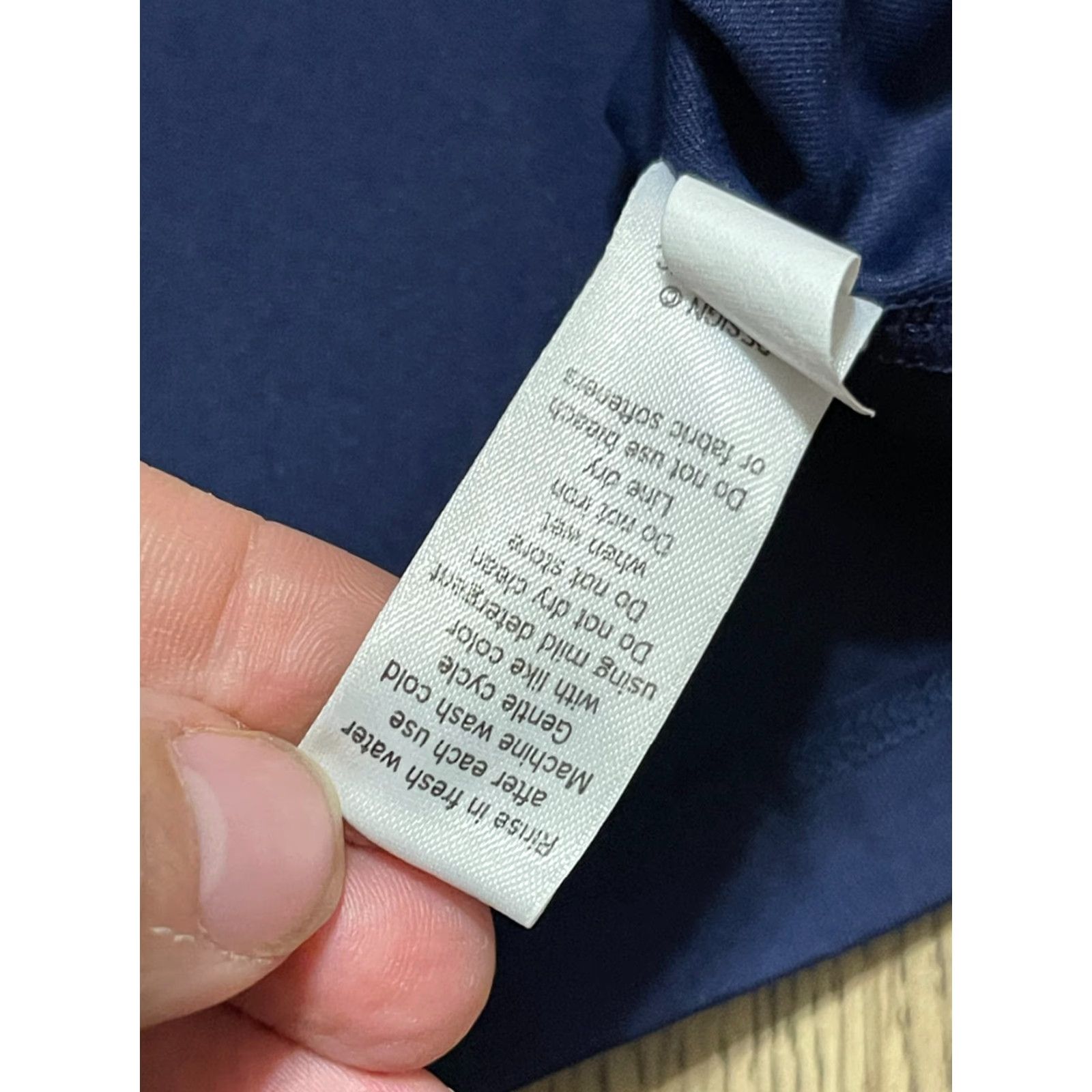 Athleta Athleta Shirt Women's Medium Blue Black Striped Long Sleeve T-Shirt Casual Modern Basic Fall Spring Summer Womens Size M / US 6-8 / IT 42-44 - 6 Thumbnail