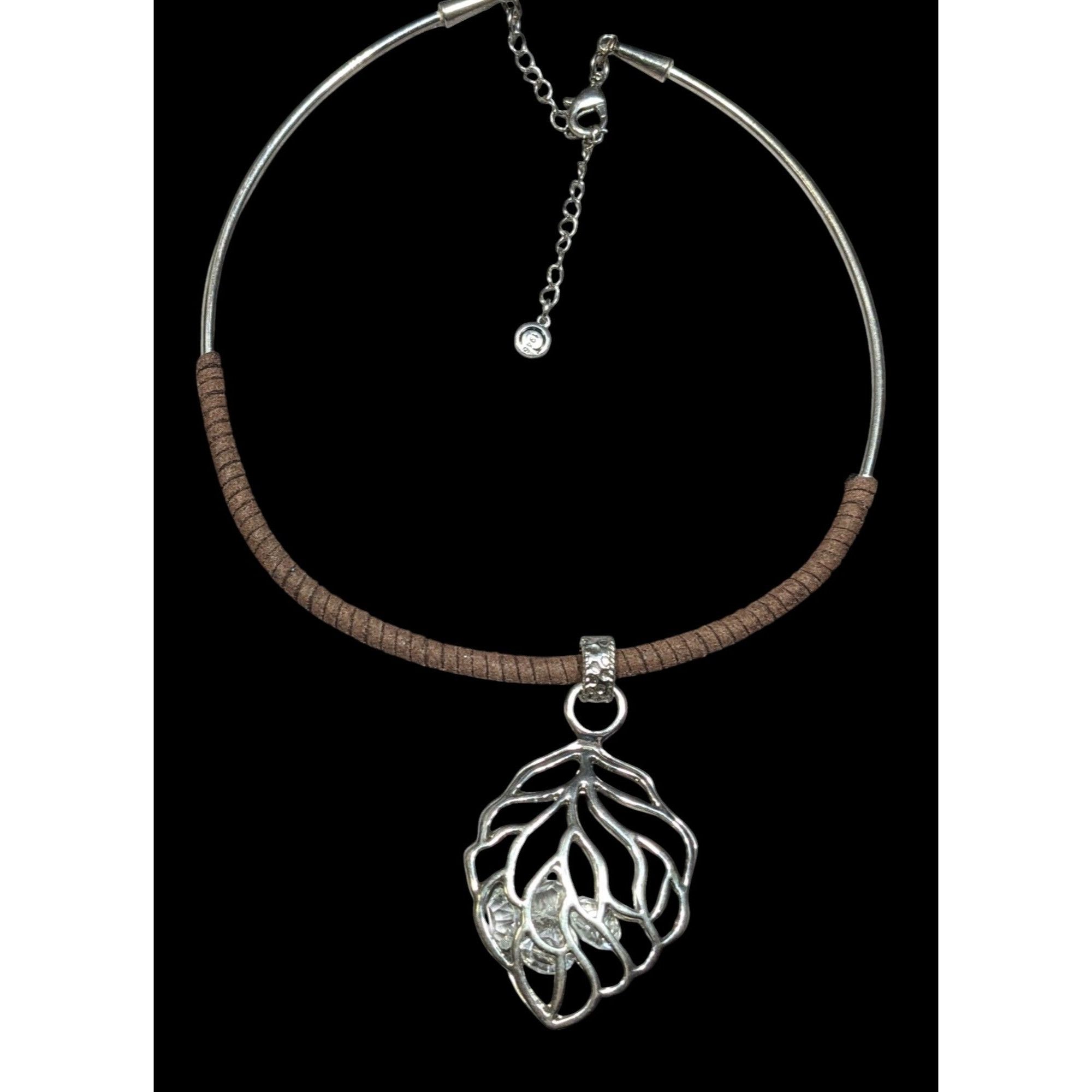 Other C1946 Caged Crystal Pendant Collar Necklace With Silver Tone Size ONE SIZE - 1 Thumbnail