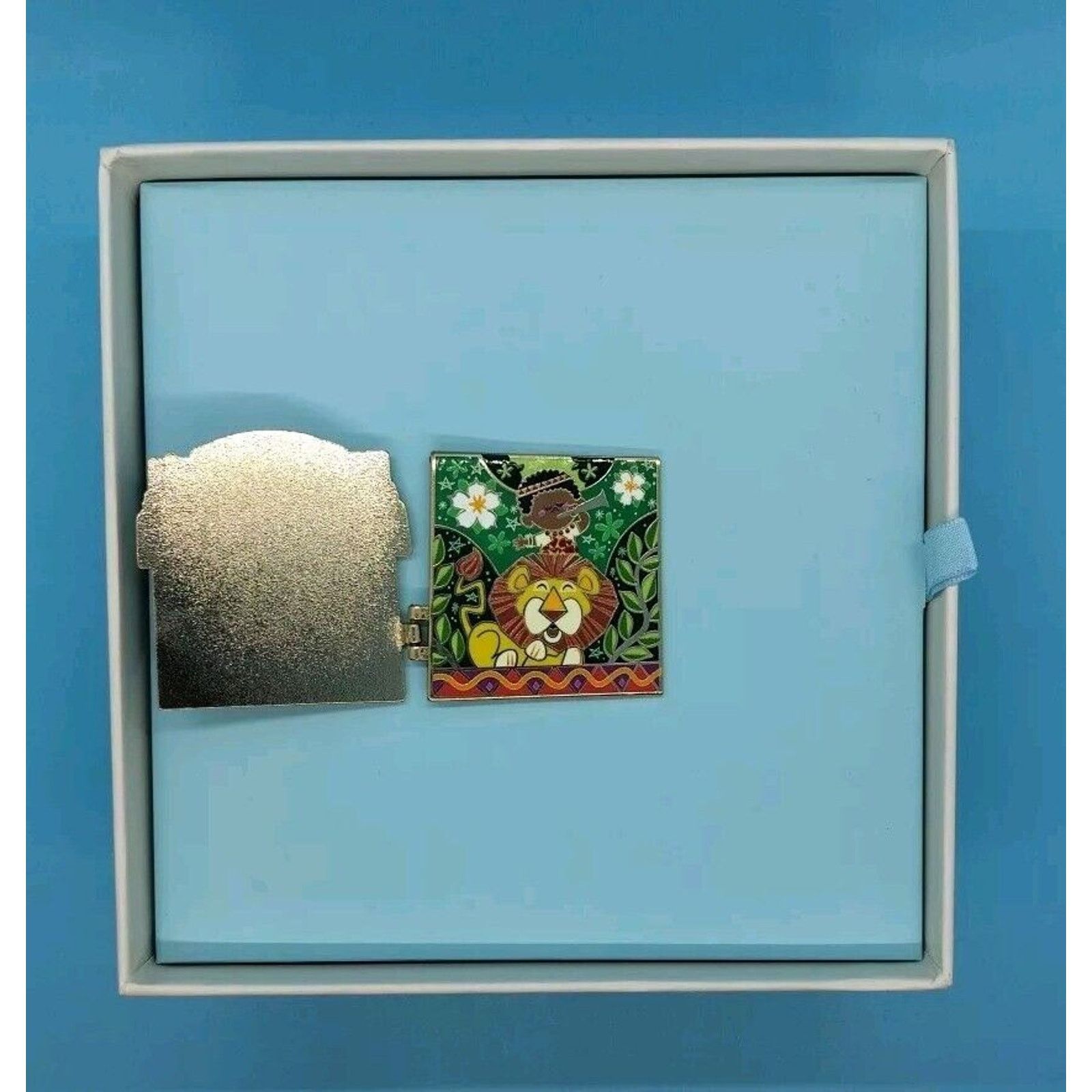 Disney Club 33 "It’s A Small World" Kenya 55th Anniversary LE Pin Size ONE SIZE - 4 Thumbnail