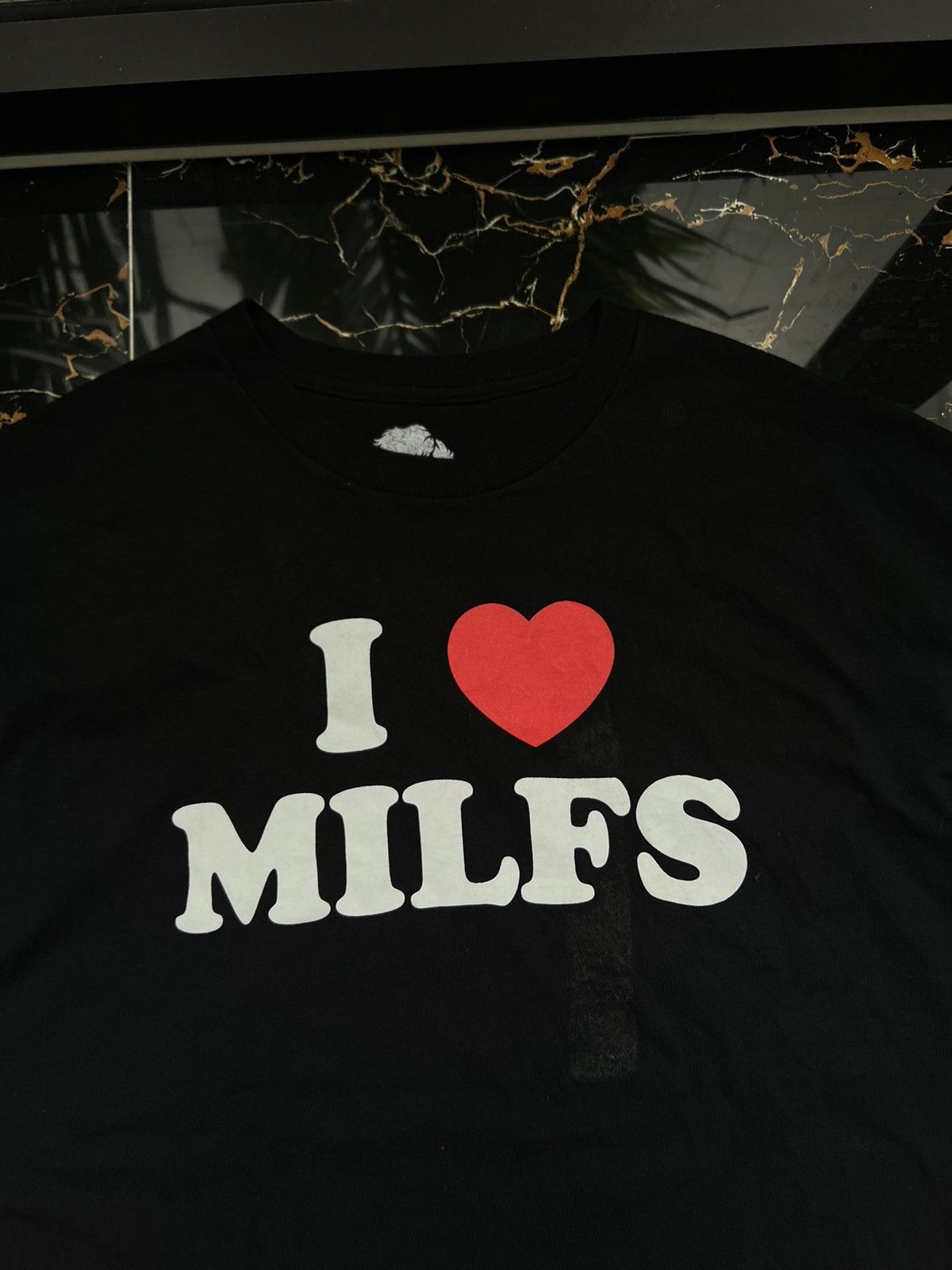Danny Duncan I LOVE MILFS FUNNY Y2K RETRO TEE BIG LOGO Size US XL / EU 56 / 4 - 2 Thumbnail