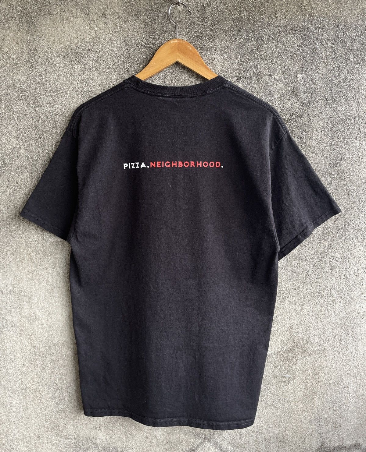 Neighborhood × Travis Scott A/W’25🔥THE RIDGE x PIZZA NEIGHBOURHOOD🔥Black Tshirt Size US L / EU 52-54 / 3 - 1 Thumbnail