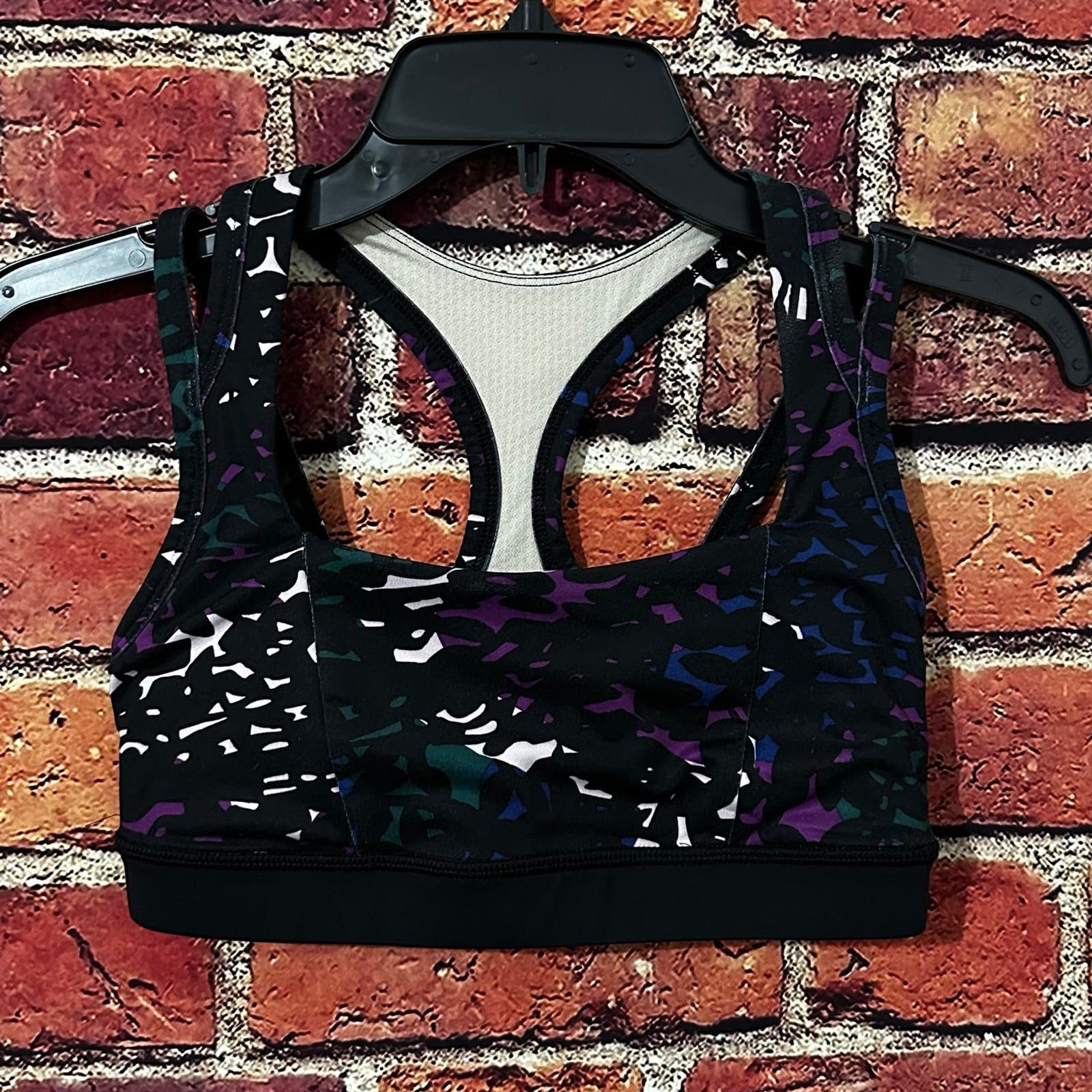 Lululemon lululemon sports bra size 4 Size S / US 4 / IT 40 - 1 Thumbnail
