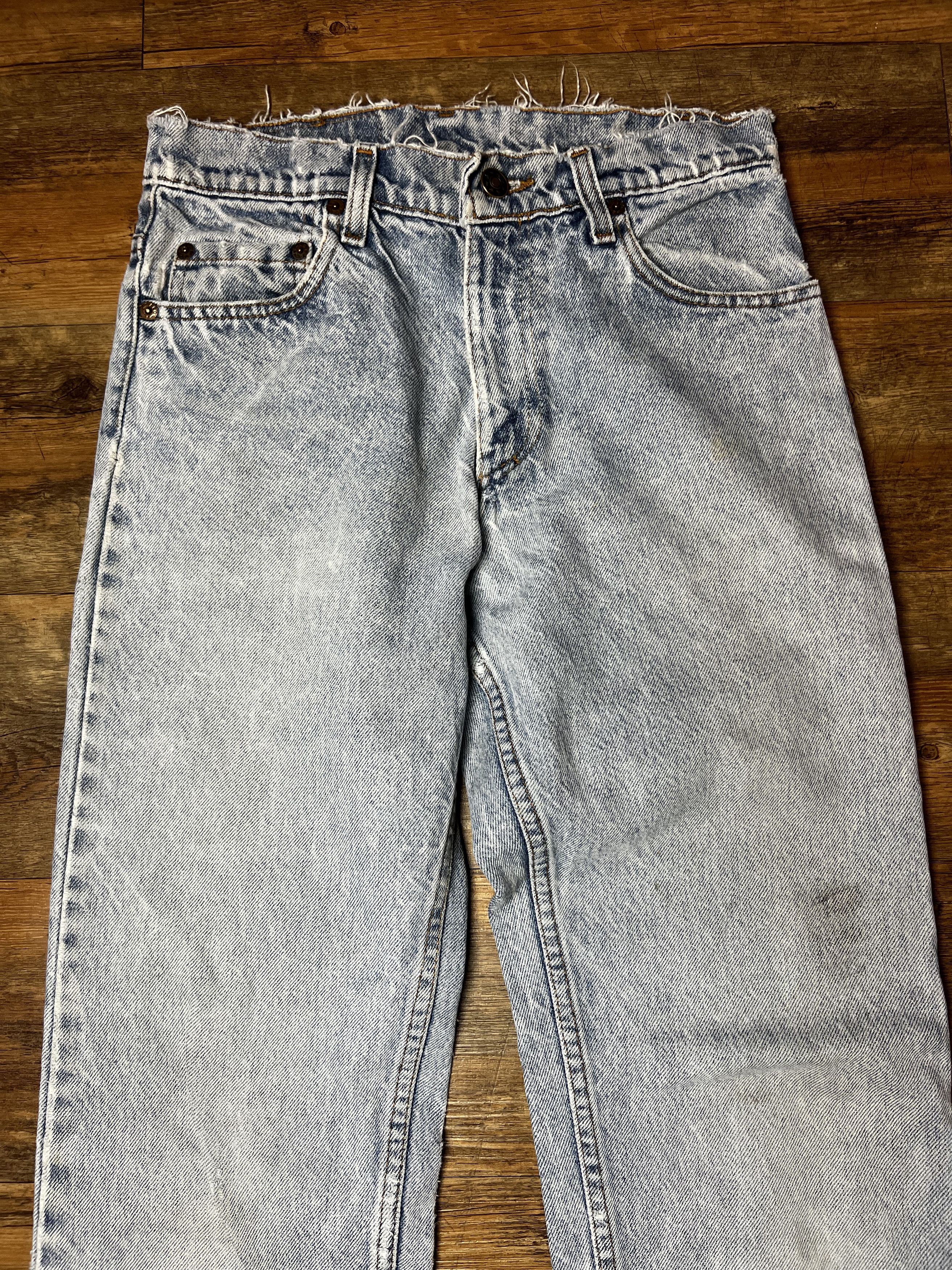Levi's Vintage Clothing Vintage Levi's Light Blue Denim Jeans with Studded Pockets Size US 28 / EU 44 - 3 Thumbnail