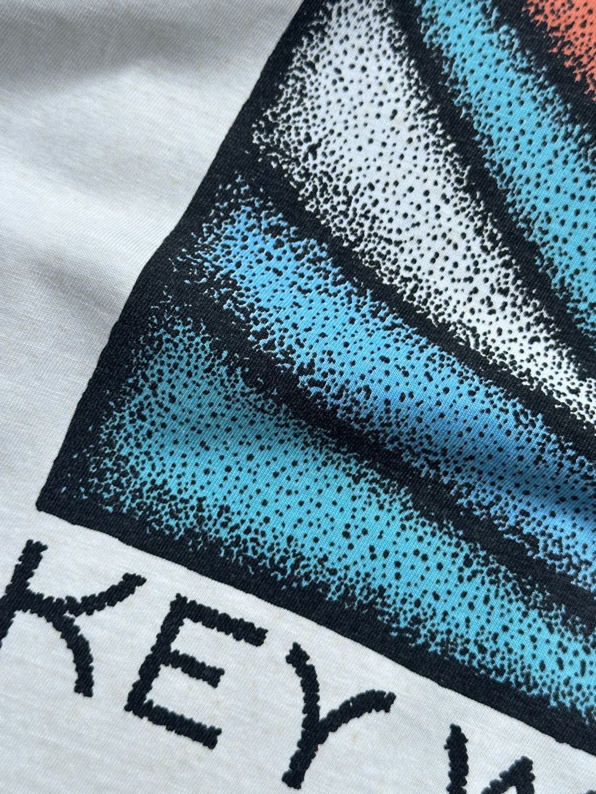 Other 🫧 Vintage 90s Crazy Shirts Key West Whale Tail Art White Size US M / EU 48-50 / 2 - 10 Thumbnail