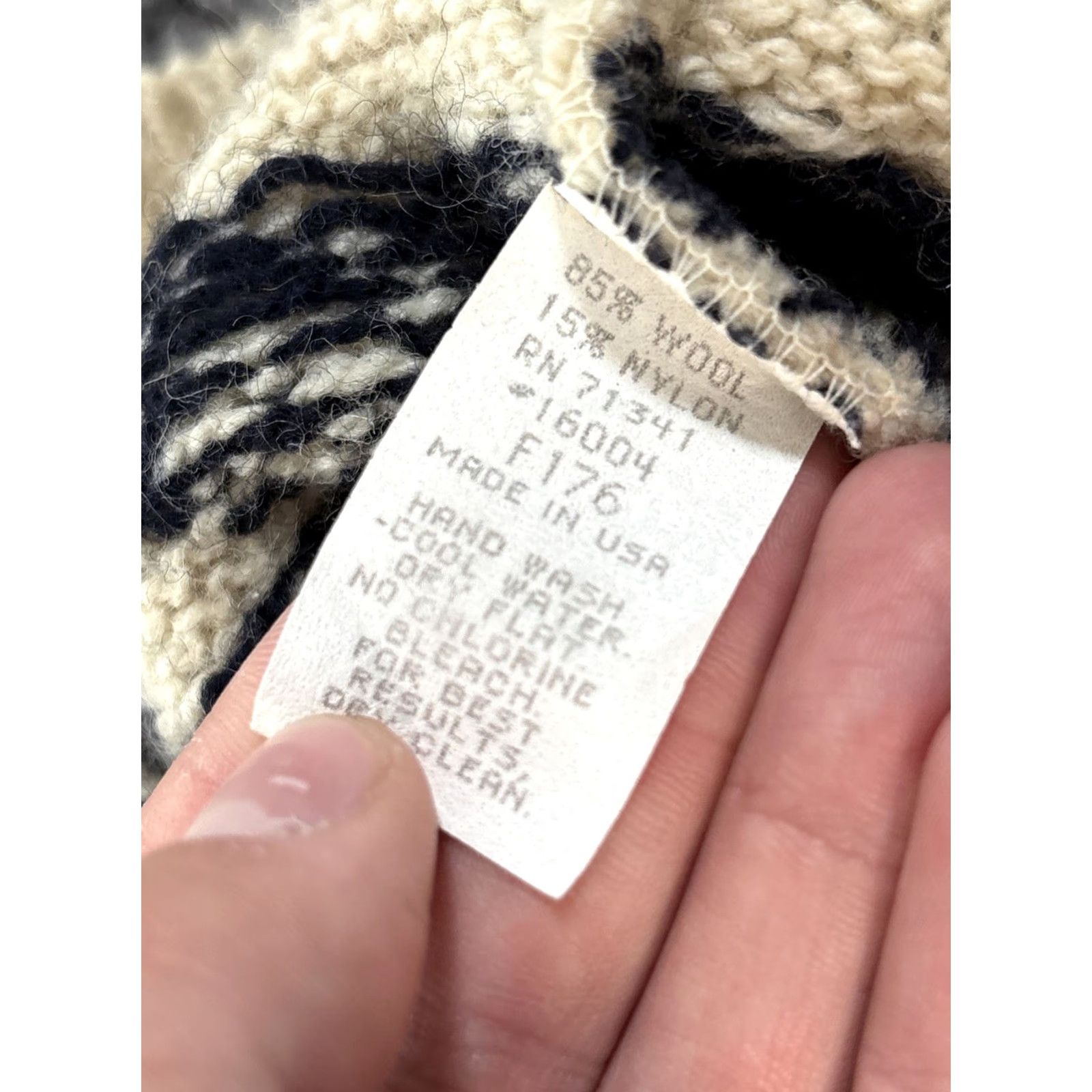 Vintage VINTAGE L.L.Bean Wool Cardigan Sweater Womens M Beige Fair Isle USA Size M / US 6-8 / IT 42-44 - 5 Thumbnail