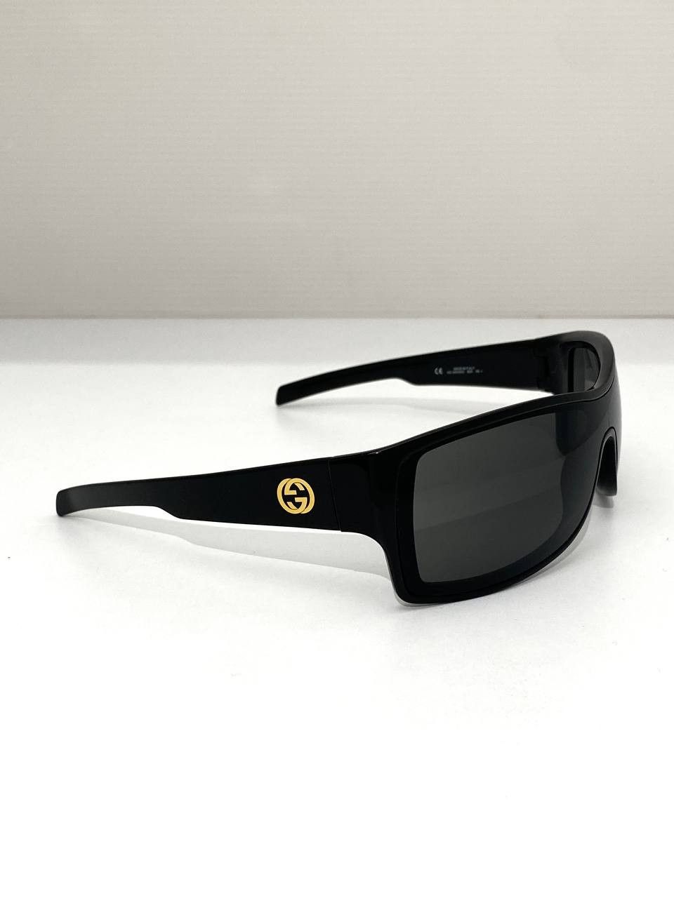 Gucci Gucci GG Logo Wrap Shield Retro Black Sunglasses Vintage Y2K Size ONE SIZE - 5 Thumbnail