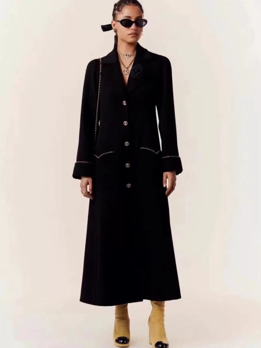 Chanel Chanel Women's Jacket Size M / US 6-8 / IT 42-44 - 1 Thumbnail