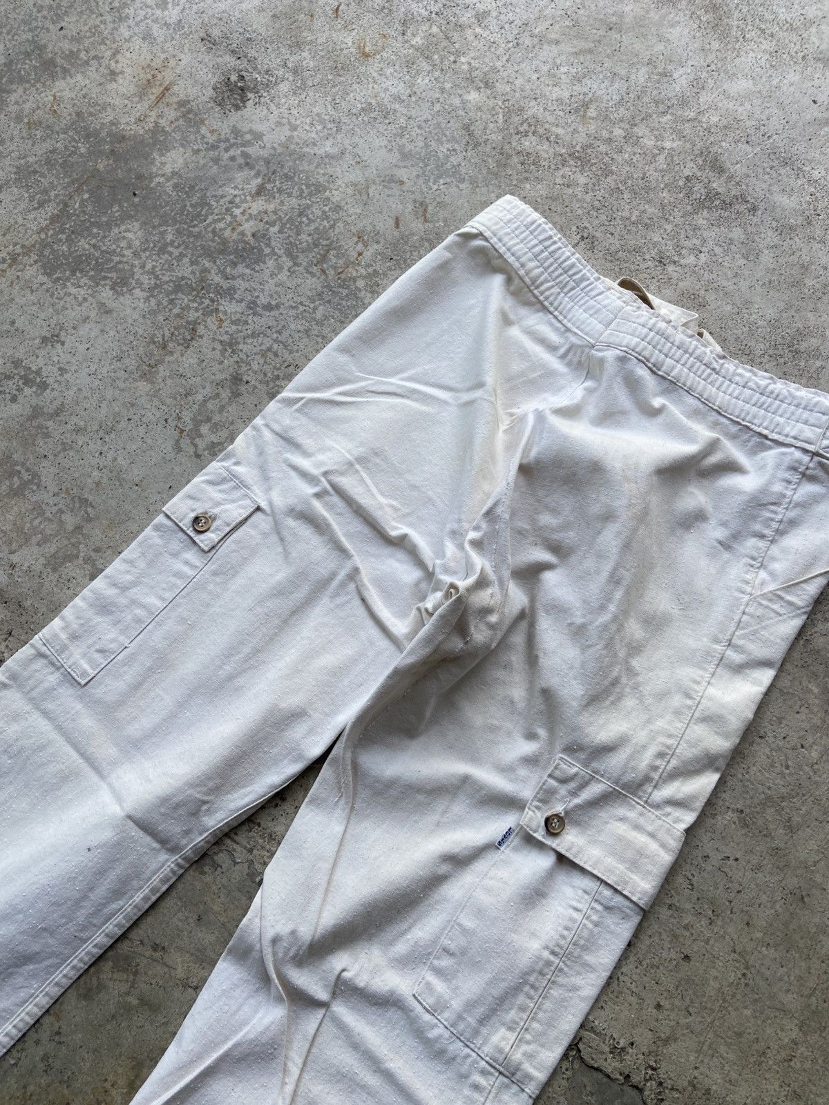 Levi's Vintage 80s Levi’s White Tab Cargo Off White Flare Pants Size US 32 / EU 48 - 6 Thumbnail