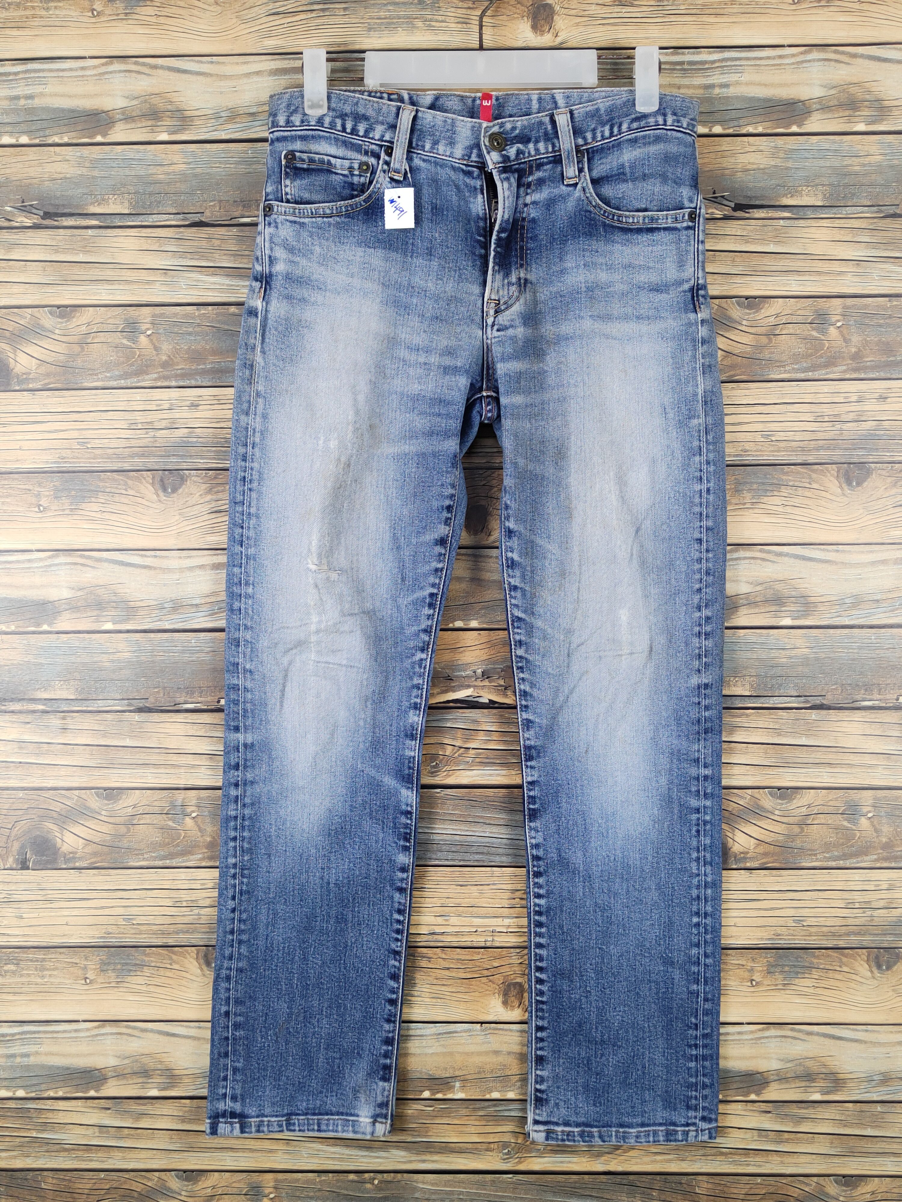 Japanese Brand Uniqlo Blue Distressed Ripped Jeans #W1491 Size US 29 - 1 Thumbnail
