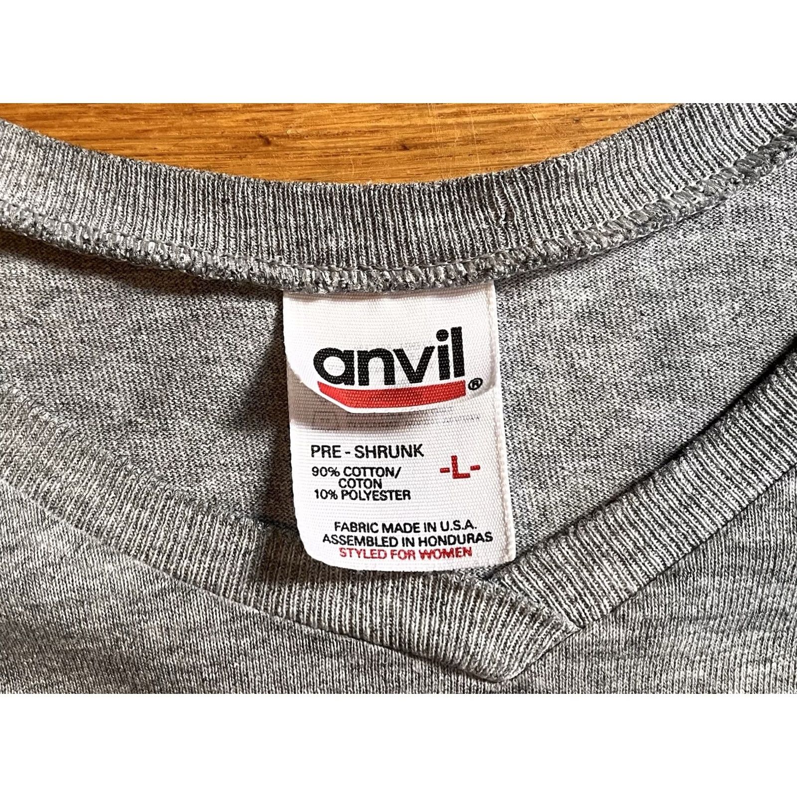 Anvil VINTAGE Mystic Valley Hunt Club Connecticut Shirt Women’s L Grey 90s DISTRESSED Size L / US 10 / IT 46 - 4 Thumbnail