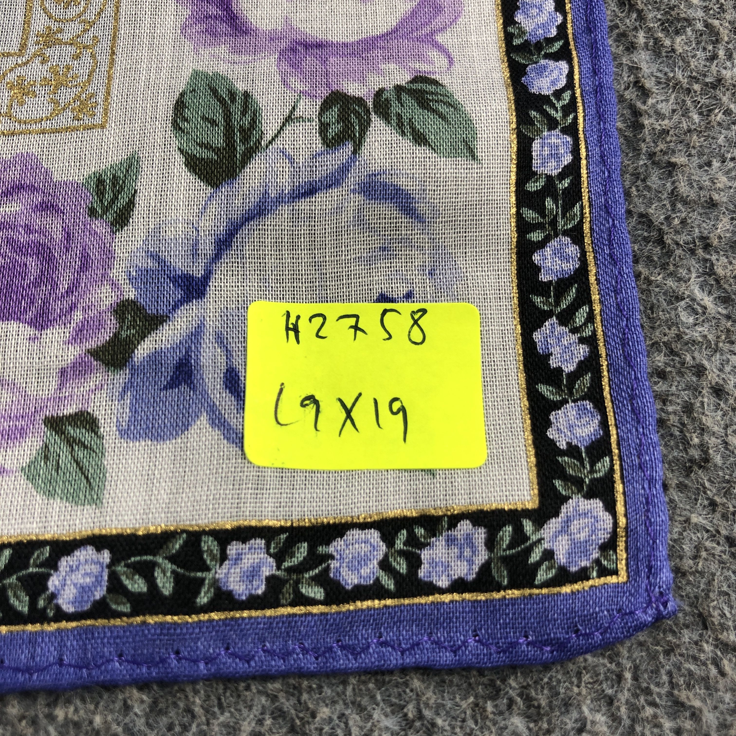 Vintage ChRisTIAN diOR Handkerchief Neckerchief Bandana H2758 Size ONE SIZE - 6 Thumbnail