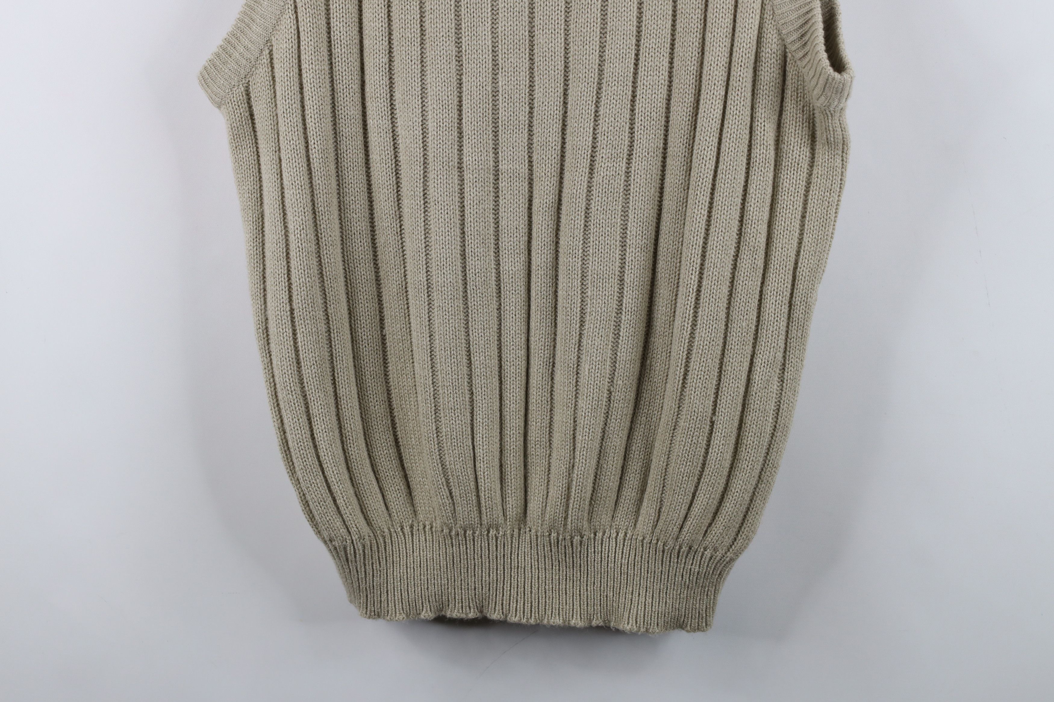 Vintage Vintage 90s Streetwear Chunky Cable Ribbed Knit Sweater Vest Size US L / EU 52-54 / 3 - 7 Thumbnail