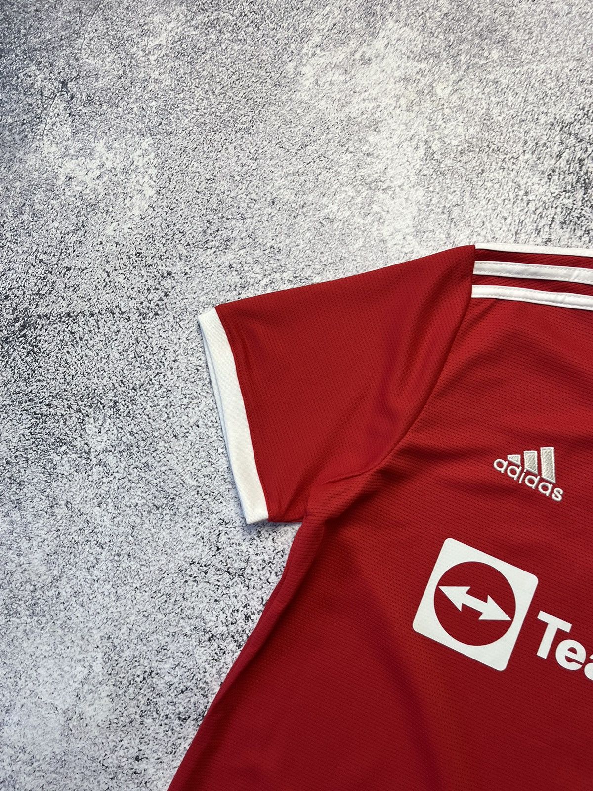 Adidas Vintage Ronaldo #7 Manchester United Home 2021/22 Size US M / EU 48-50 / 2 - 8 Thumbnail