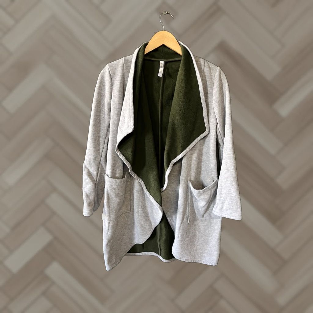 Fabletics Fabletics Cardigan Sweater Open Front Gray Womens Size S Size S / US 4 / IT 40 - 1 Thumbnail