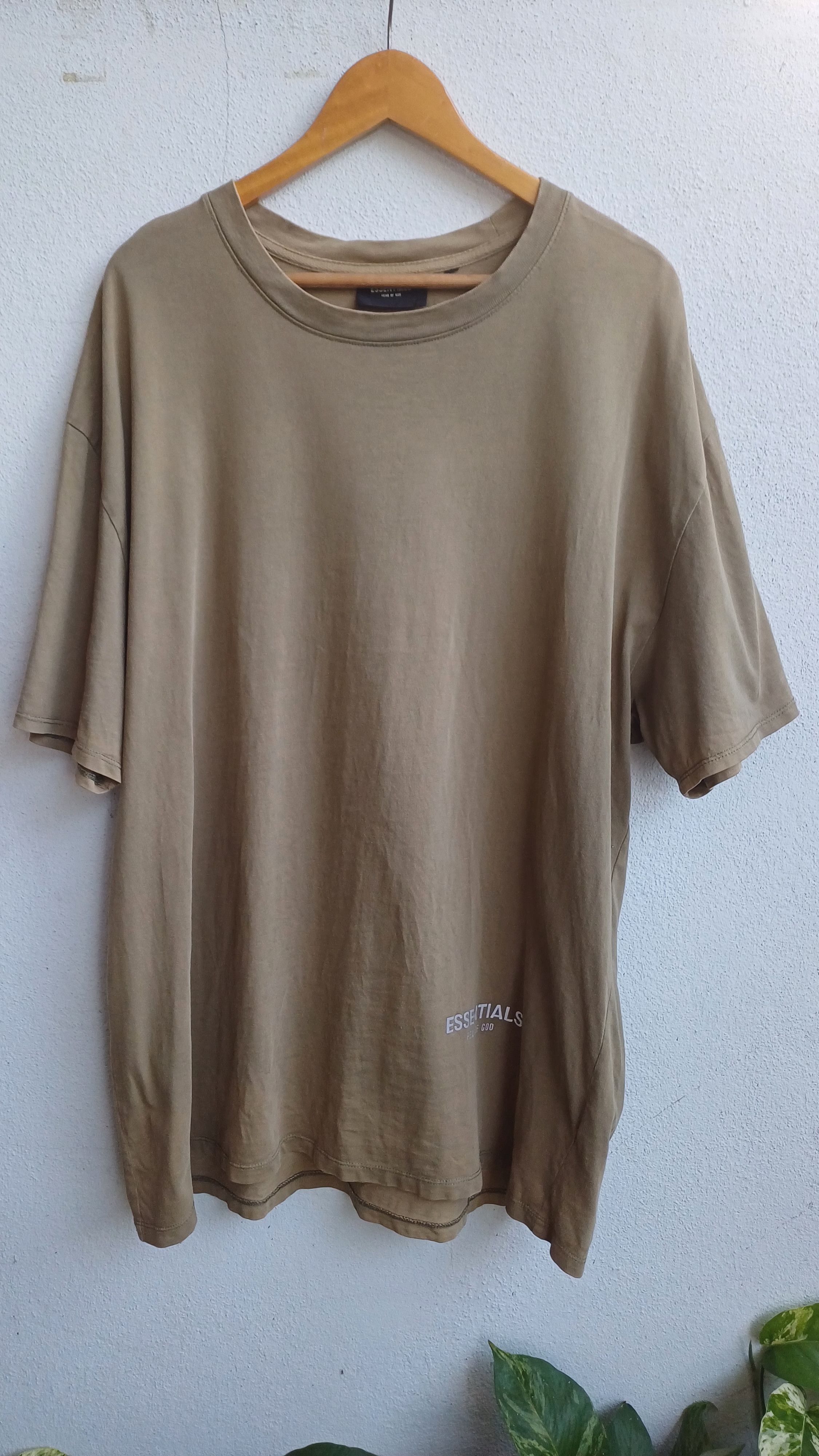 Essentials × Fear of God FOG Essentials Distressed Tee Size US XL / EU 56 / 4 - 1 Thumbnail