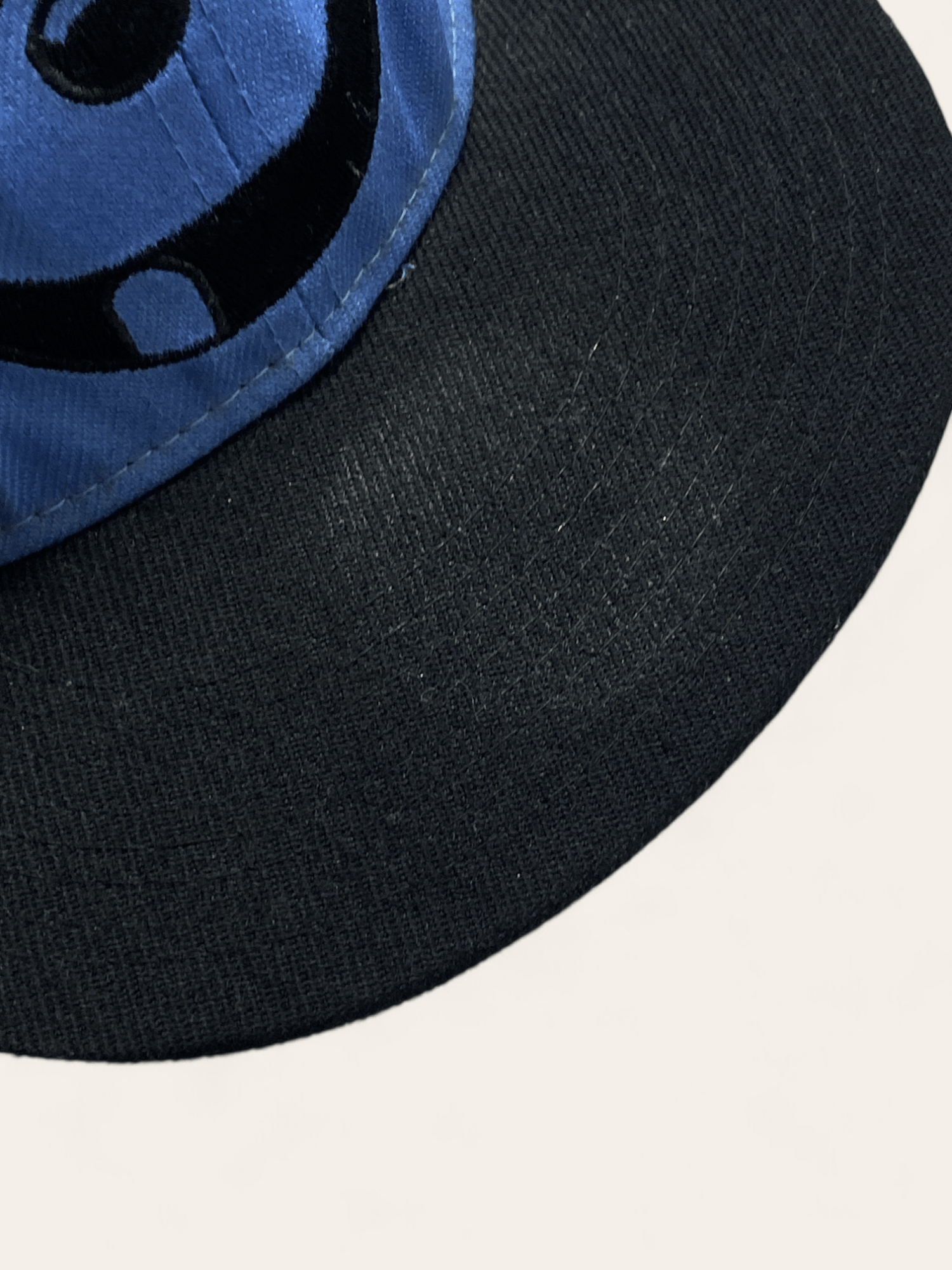Obey VINTAGE NEW ERA OBEY SMILE BLUE CAP SNAP BACK Size ONE SIZE - 10 Thumbnail