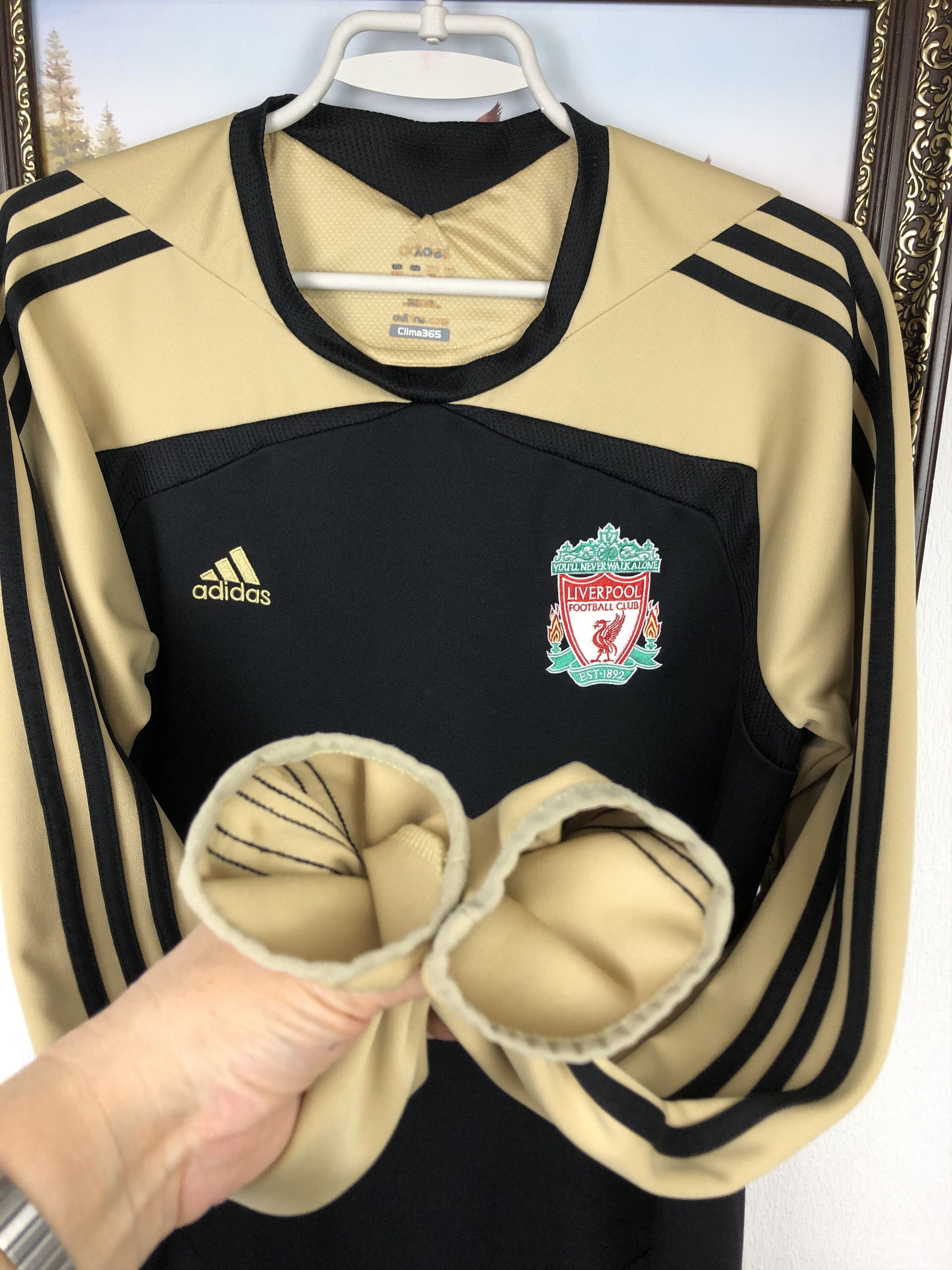 Adidas Vintage Adidas Liverpool Football Train Sweatshirt Track Top Size US M / EU 48-50 / 2 - 5 Thumbnail