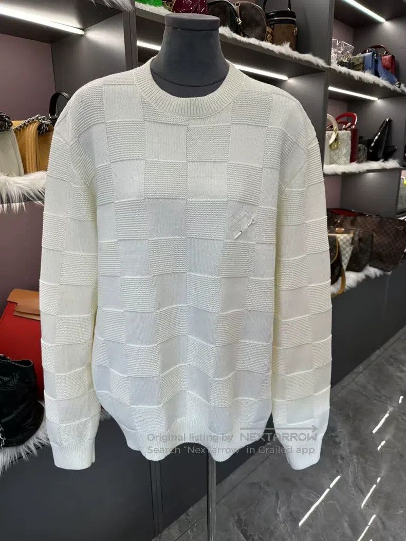 Louis Vuitton Louis Vuitton White pin checkerboard sweater Size US L / EU 52-54 / 3 - 4 Thumbnail