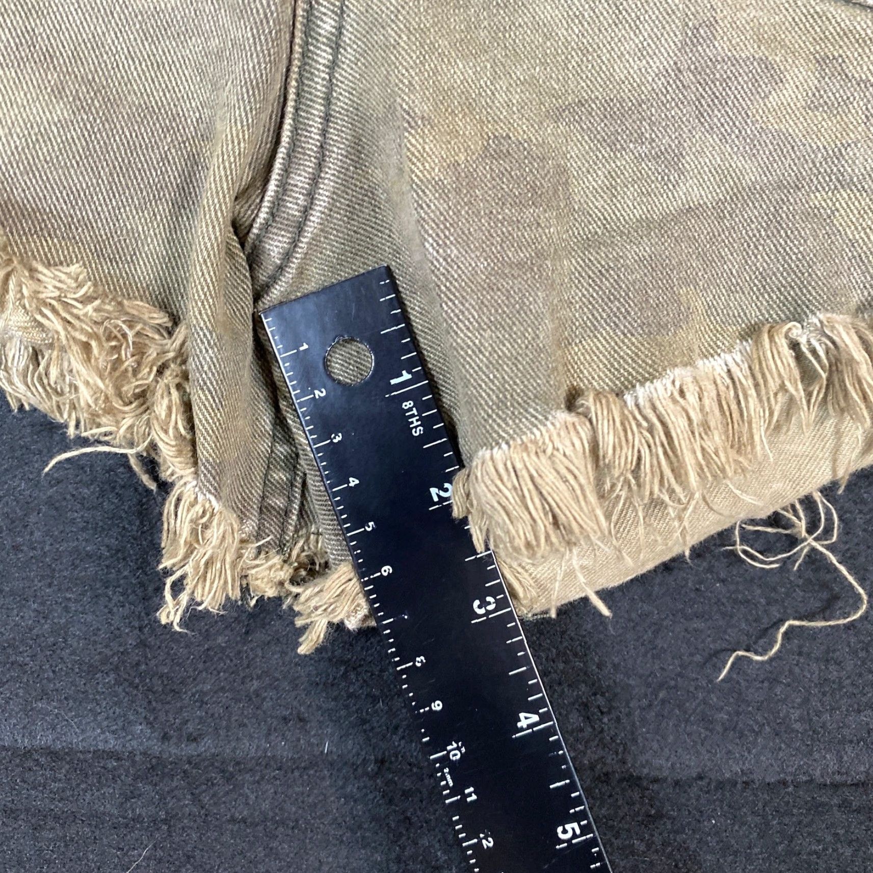 Vintage We The Free Womens Shorts Brown Cut-Off Cotton Blend Stretch 28 Front Pocket 5-Pocket High Rise Fringed Momcore Casual 28 Womens Size 28" / US 6 / IT 42 - 7 Thumbnail