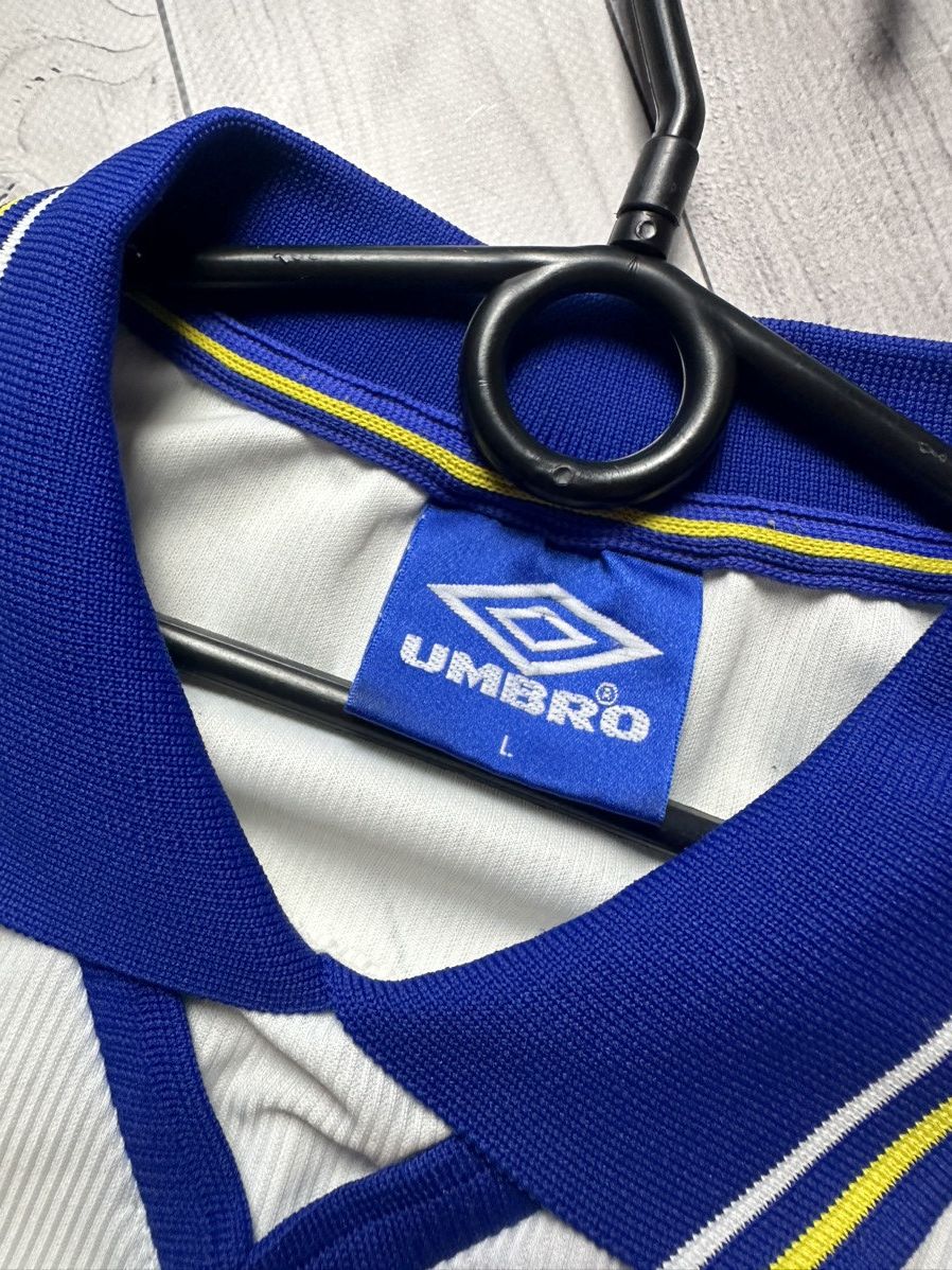 Chelsea Soccer × Umbro × Vintage Vintage Umbro Chelsea soccer jersey white rare L logo Size US M / EU 48-50 / 2 - 6 Thumbnail