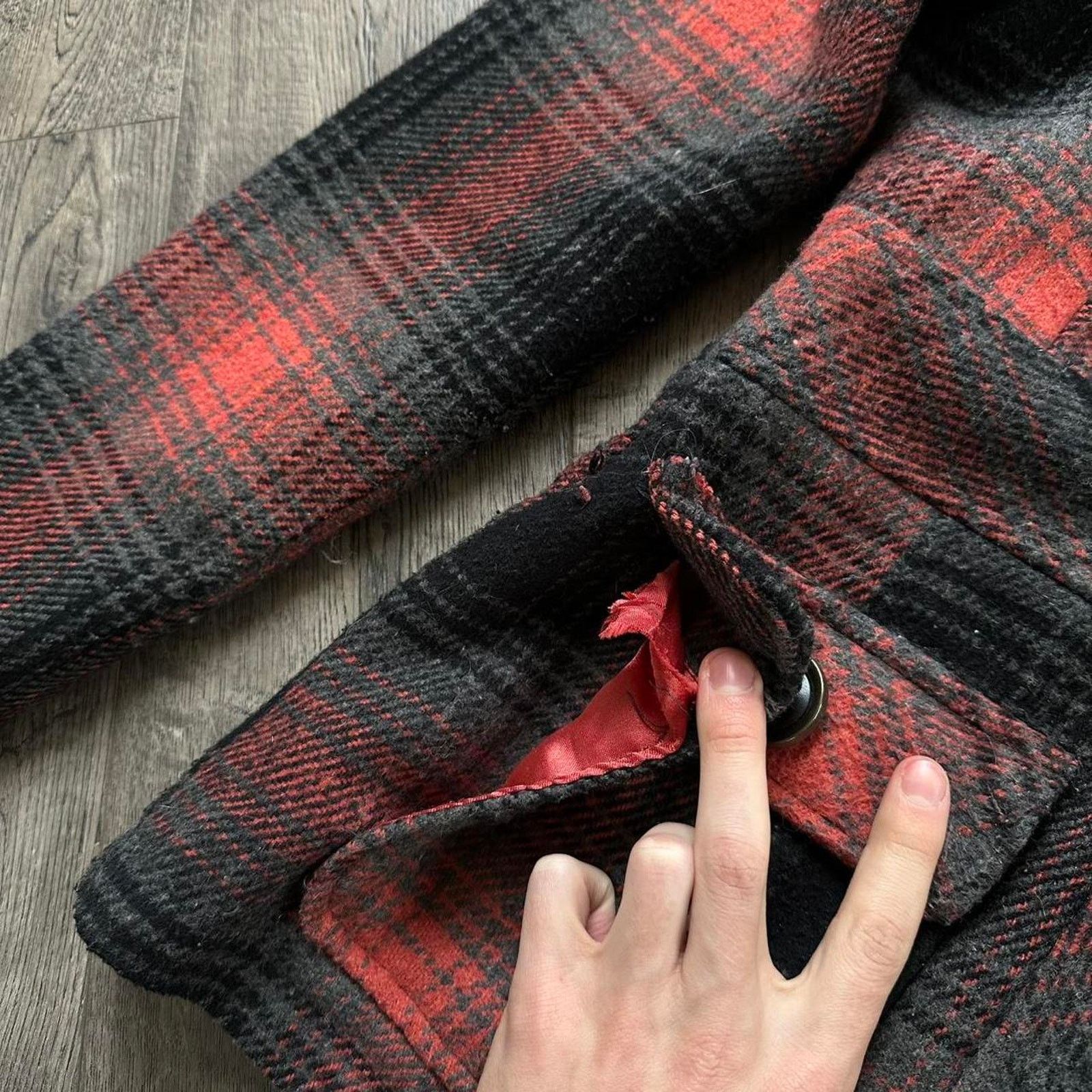 BKE × Vintage Vintage Y2K BKE Red Plaid Hooded Wool Peacoat Blazer Jacket Size M / US 6-8 / IT 42-44 - 3 Thumbnail
