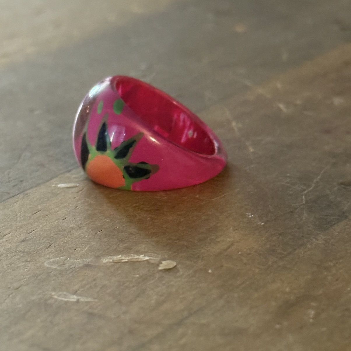 Vintage Vintage pink acrylic sun print dome ring Size ONE SIZE - 7 Thumbnail