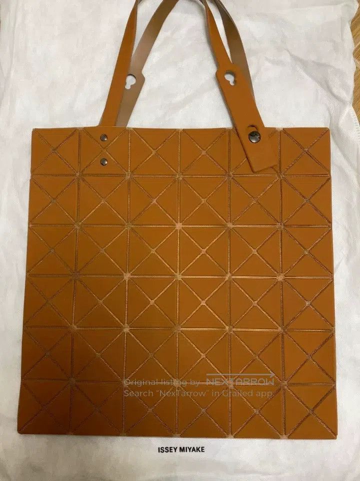 Issey Miyake Issey Miyake Yellow Handbag Size ONE SIZE - 1 Thumbnail