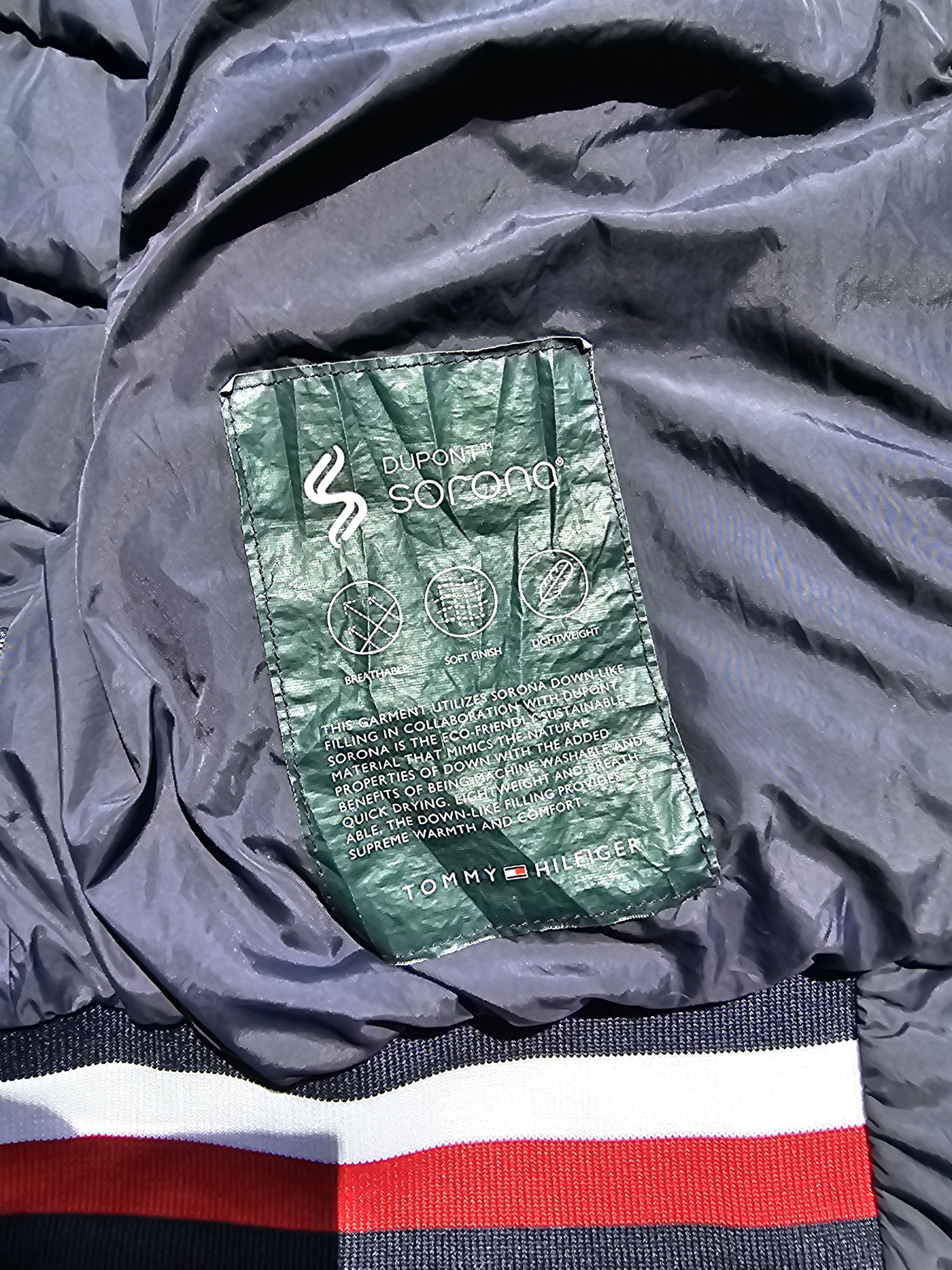 Tommy Hilfiger Tommy Hilfiger Puffer Vest with Hood – Dupont™ Sorona® Fill Size US M / EU 48-50 / 2 - 7 Thumbnail