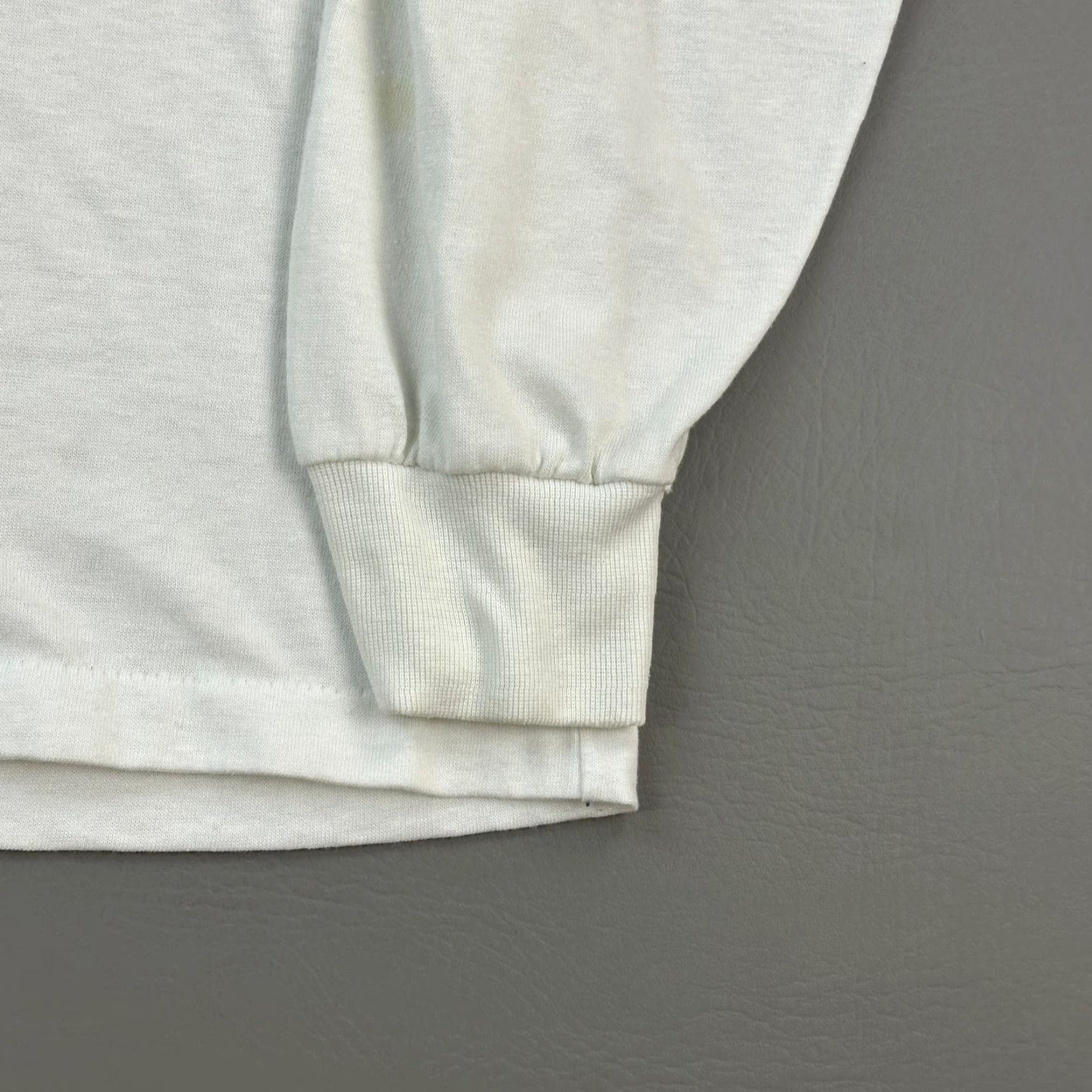 Vintage VINTAGE University of Maine Polo Shirt Mens XL 1988 Student Orientation USA Polo Shirt Mens XL White 80s Retro USA Mens Polo Shirt Size US L / EU 52-54 / 3 - 3 Thumbnail