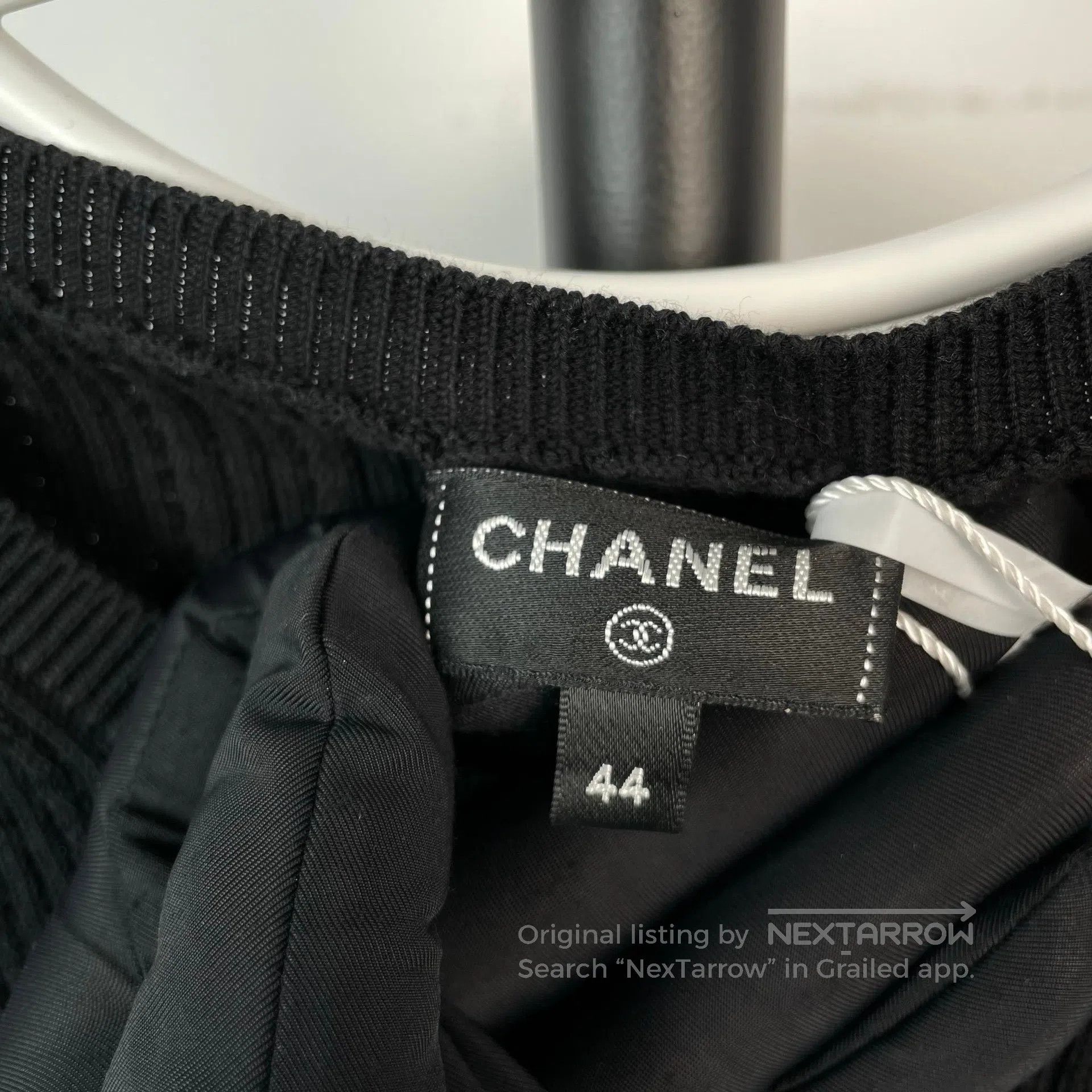 Chanel Chanel Silver small logo black knit short-sleeve| Size US S / EU 44-46 / 1 - 6 Thumbnail